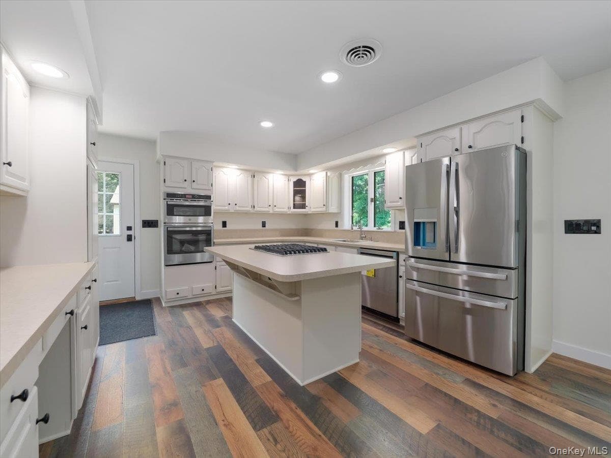 55 Somarelli Road thumbnail 10