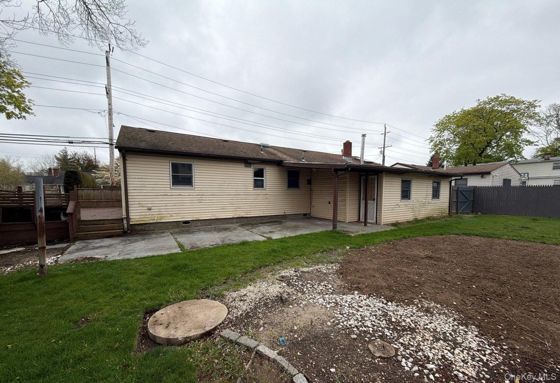 209 Moffitt Boulevard thumbnail 16