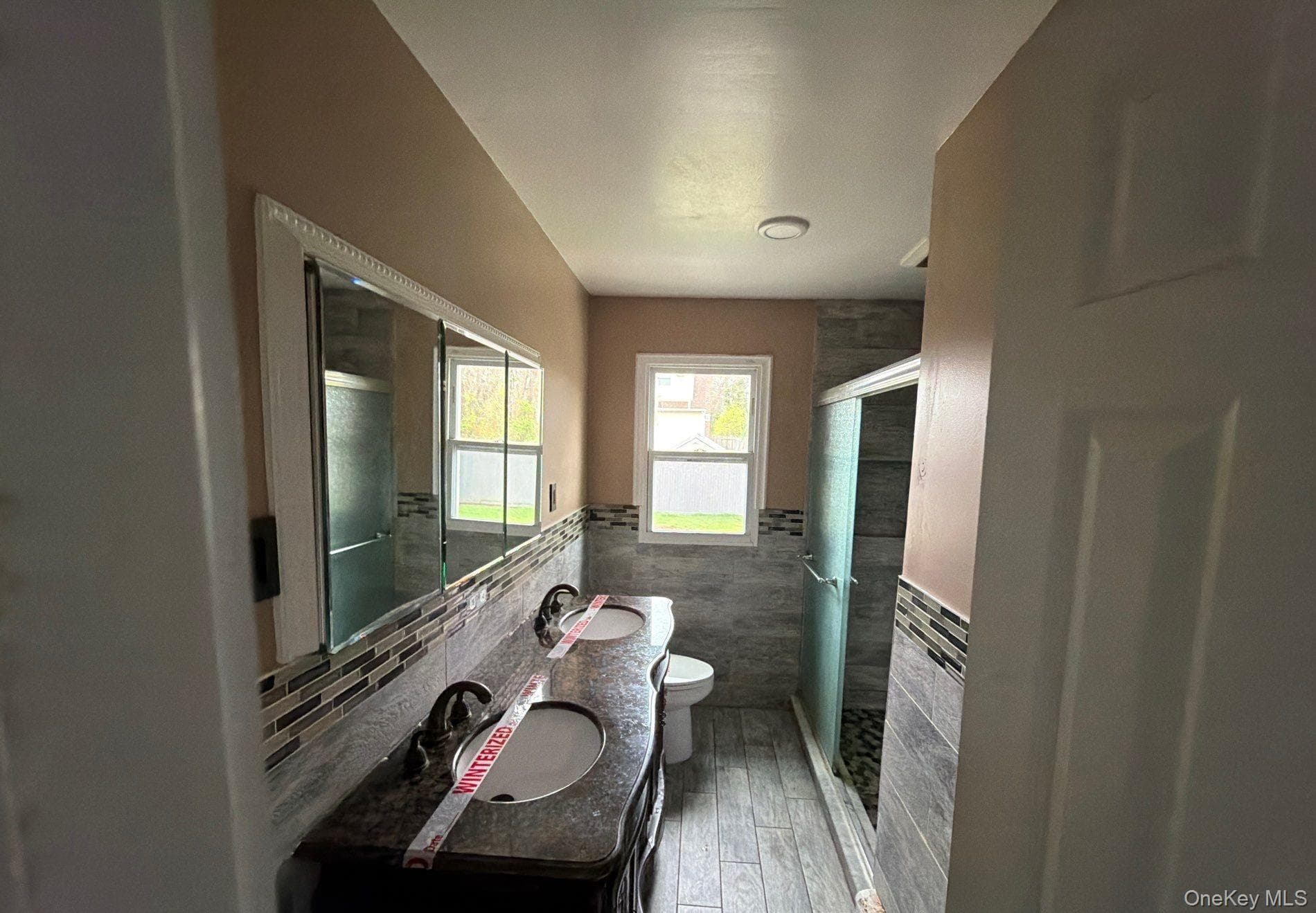209 Moffitt Boulevard thumbnail 6