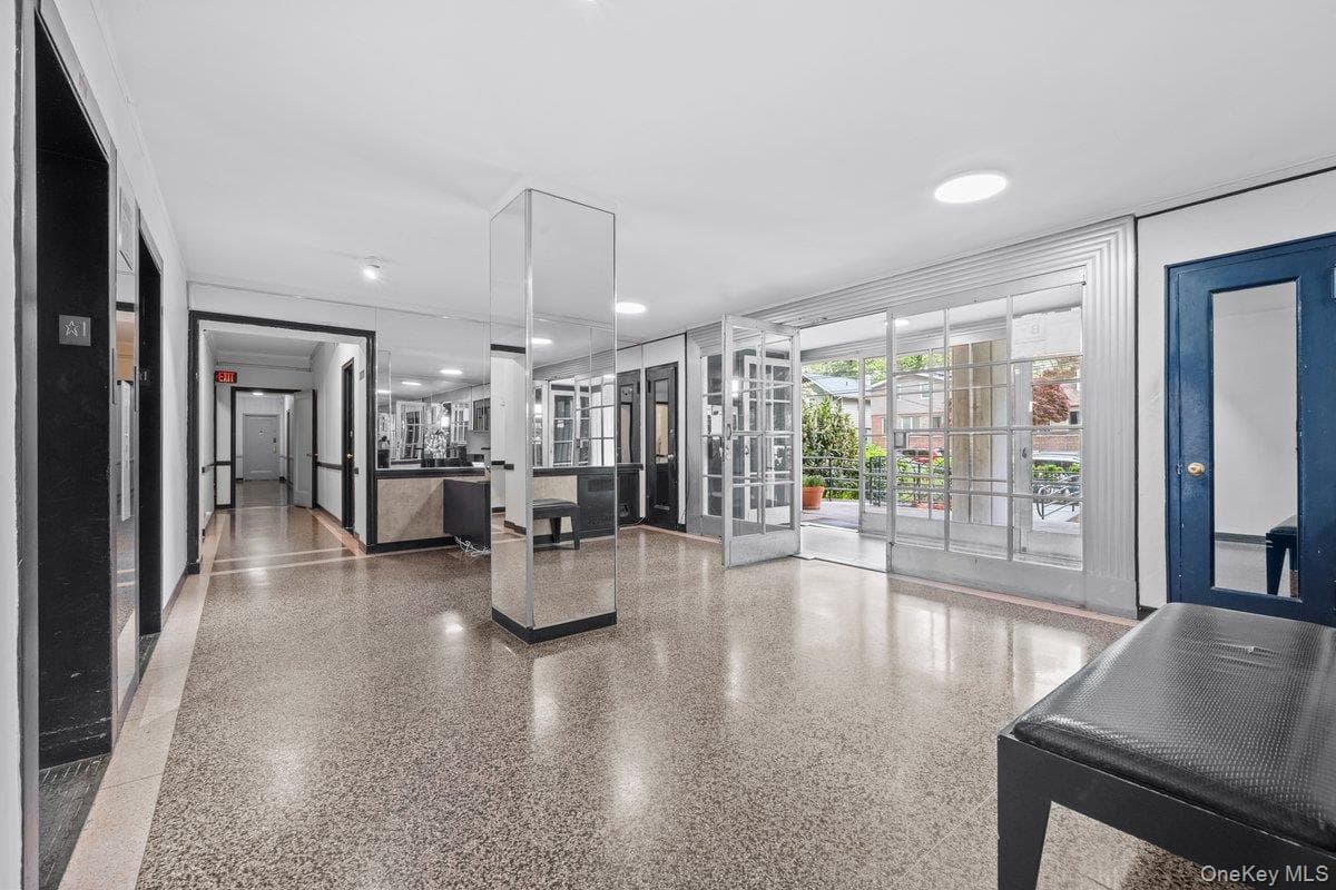 3103 Fairfield Avenue Unit: 4K thumbnail 17