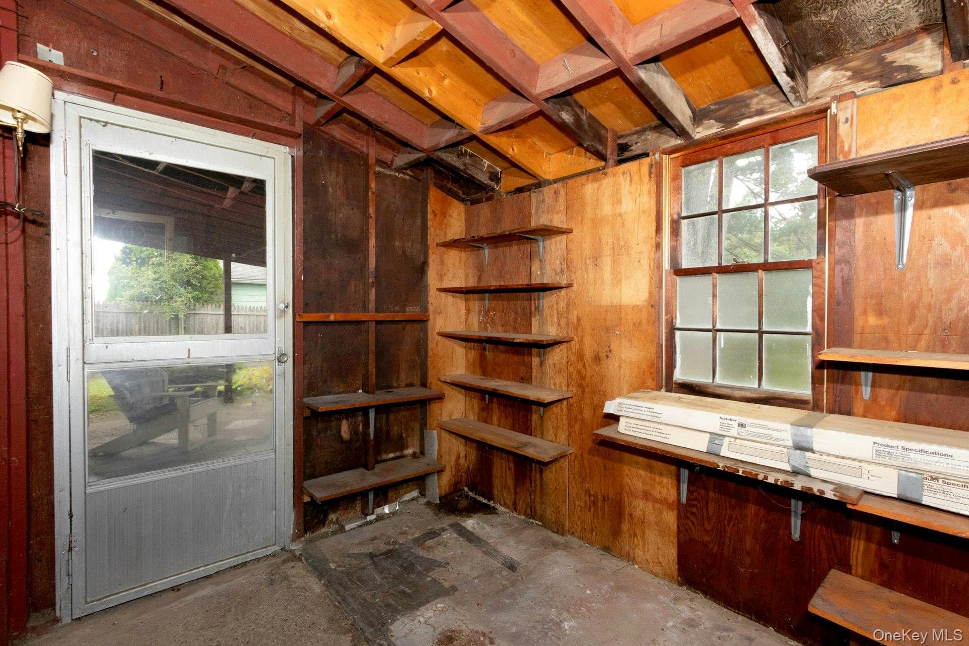 158 Violet Avenue thumbnail 19