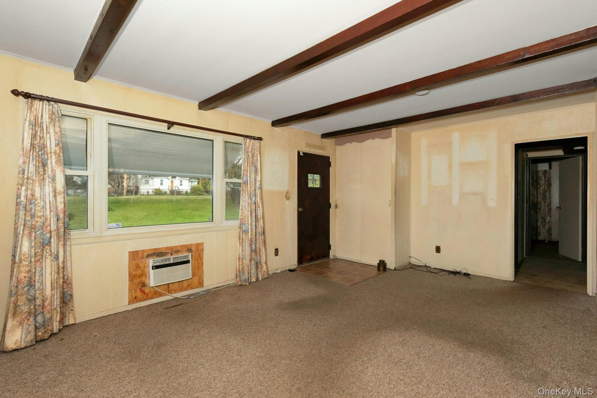 158 Violet Avenue thumbnail 6