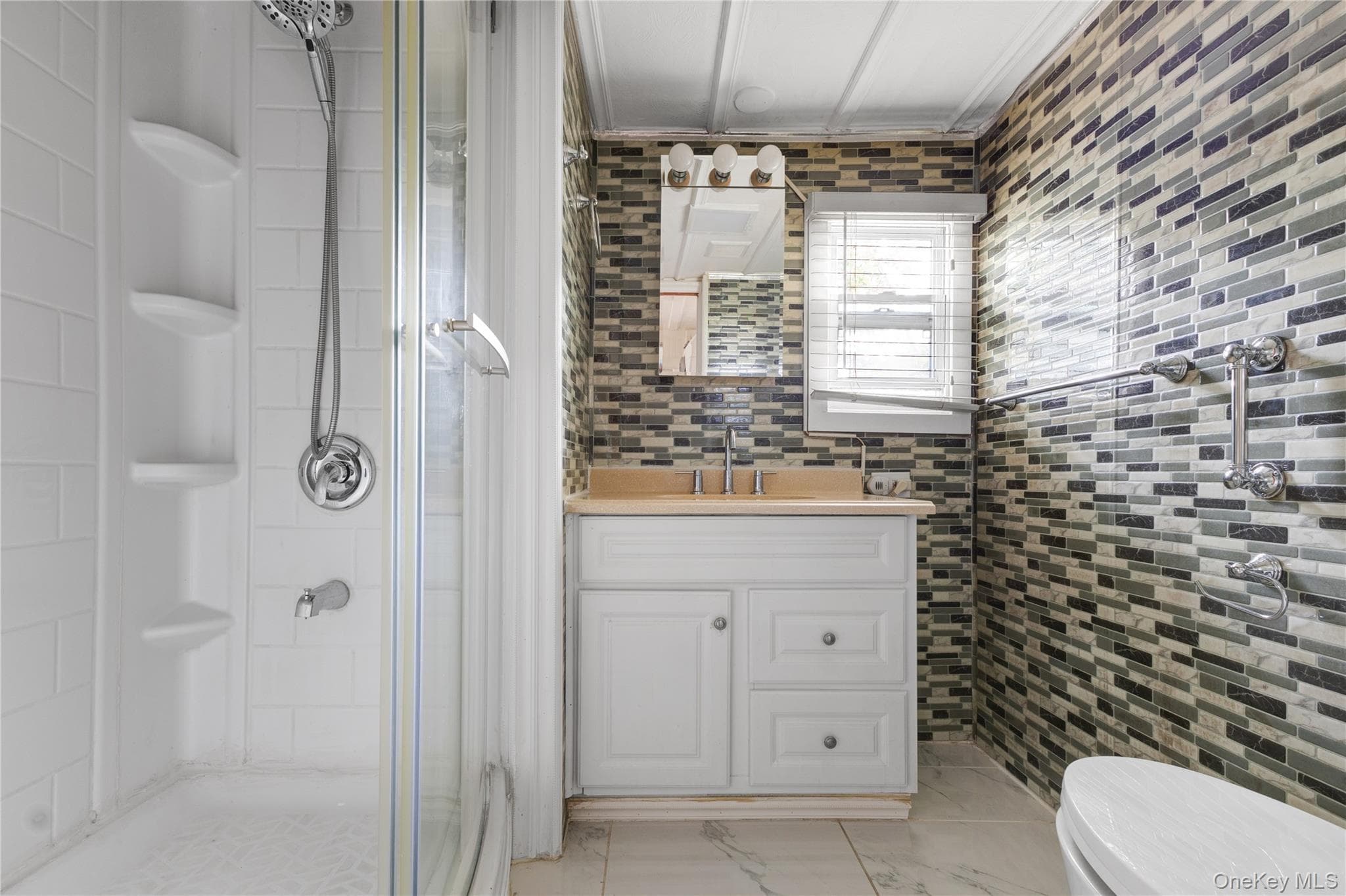 525 Riverleigh Avenue Unit: 35 thumbnail 4