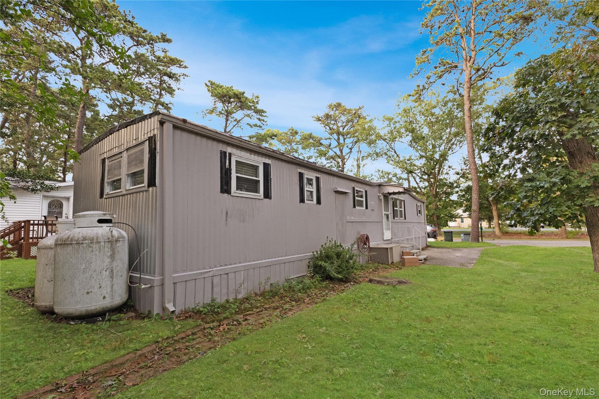 525 Riverleigh Avenue Unit: 35 thumbnail 8