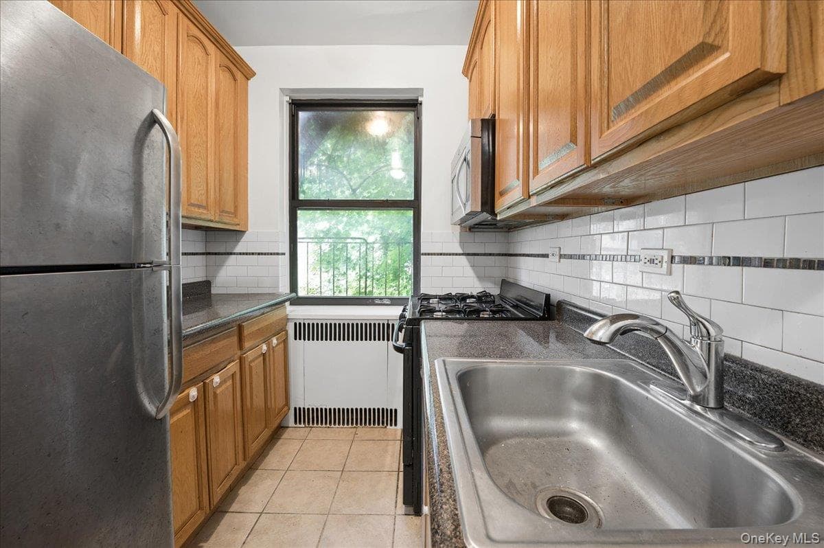 3015 Riverdale Avenue Unit: 5B thumbnail 12