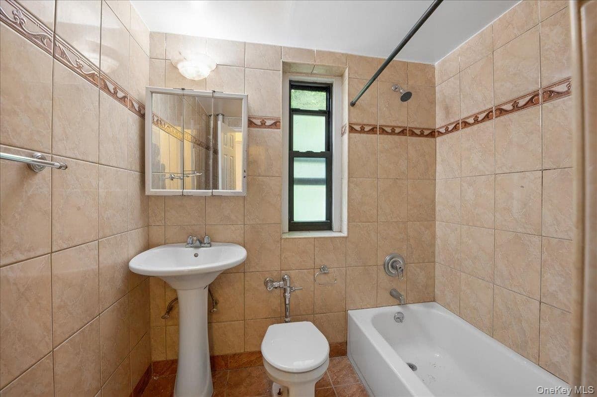 3015 Riverdale Avenue Unit: 5B thumbnail 16