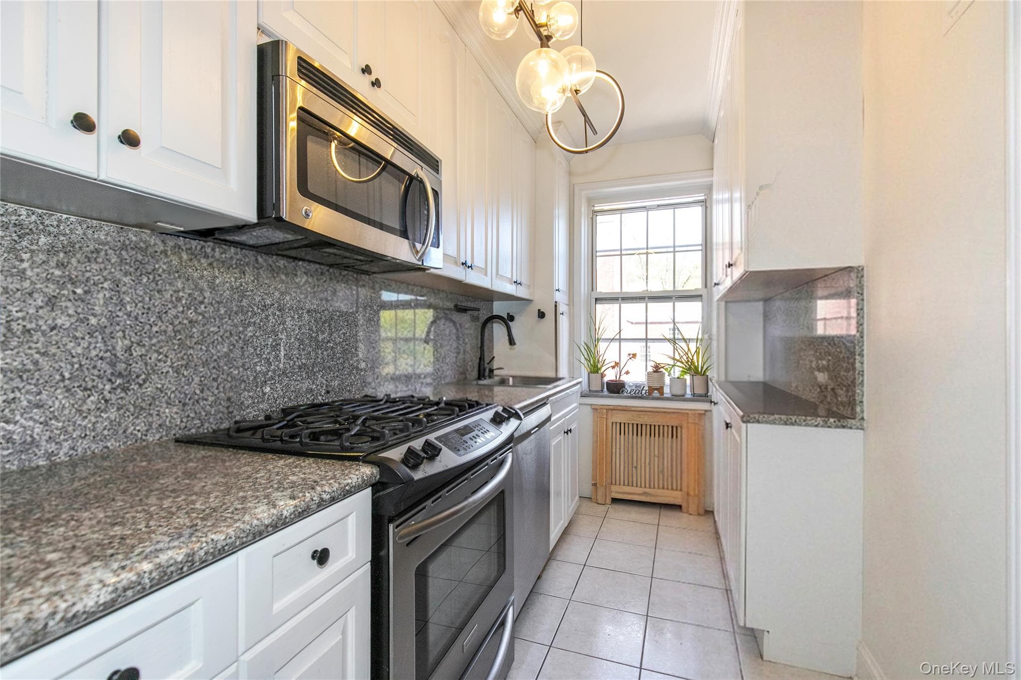 90 Knightsbridge Road Unit: 4J thumbnail 9