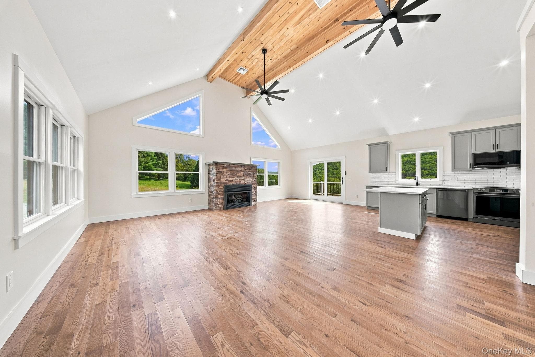 129 Nelson Road thumbnail 5