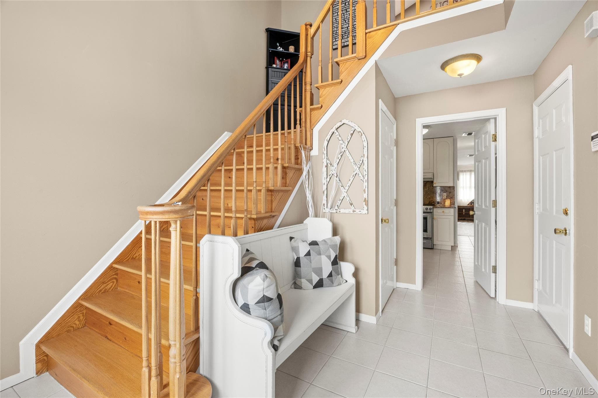 1079 Van Buren Avenue thumbnail 5