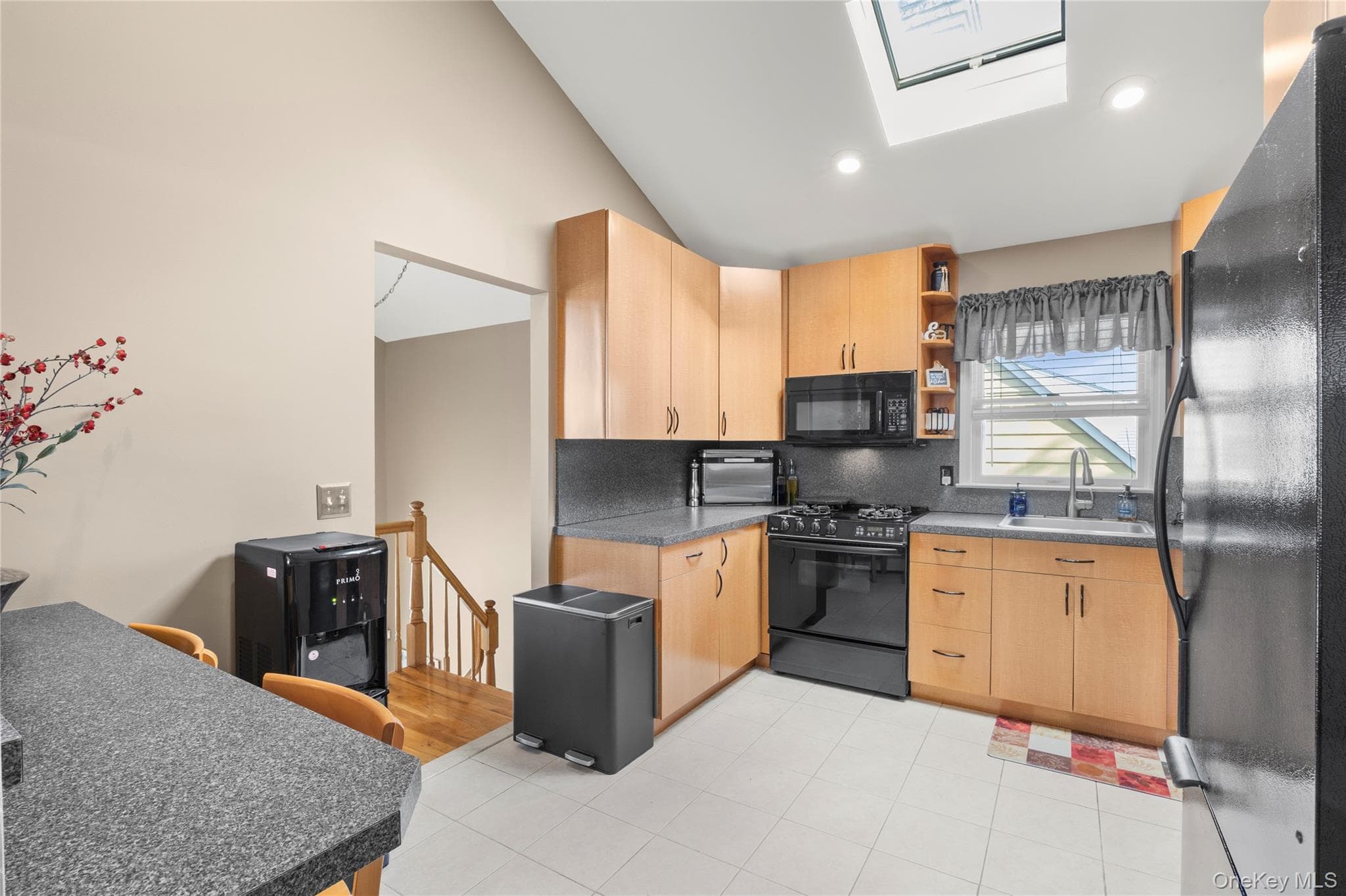 1079 Van Buren Avenue thumbnail 20