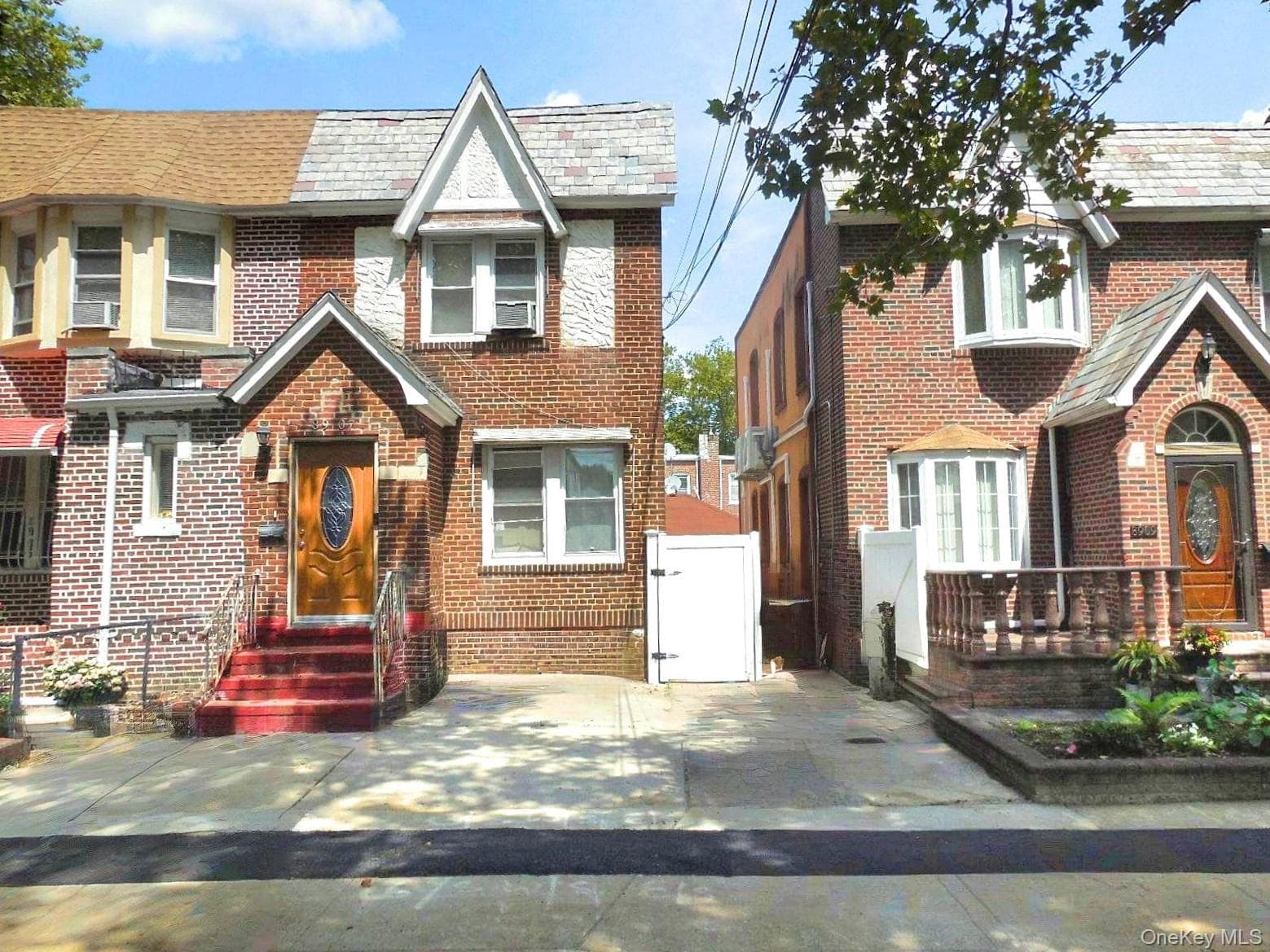 89-07 Vanderveer Street thumbnail 3