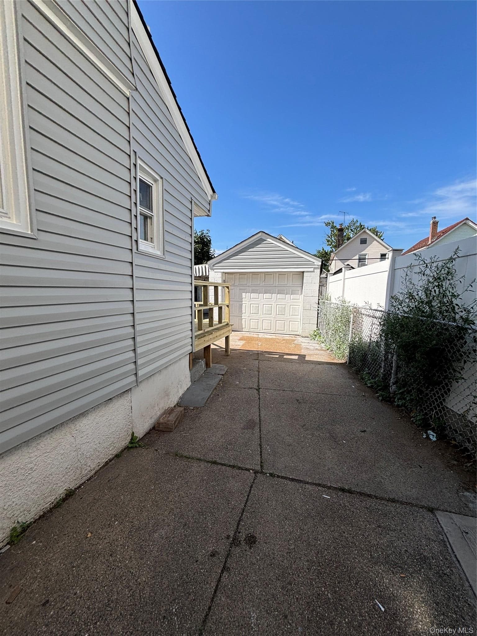 94-28 209th Street thumbnail 13
