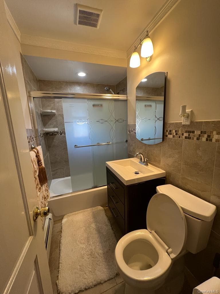 1023B E 229th Street thumbnail 9