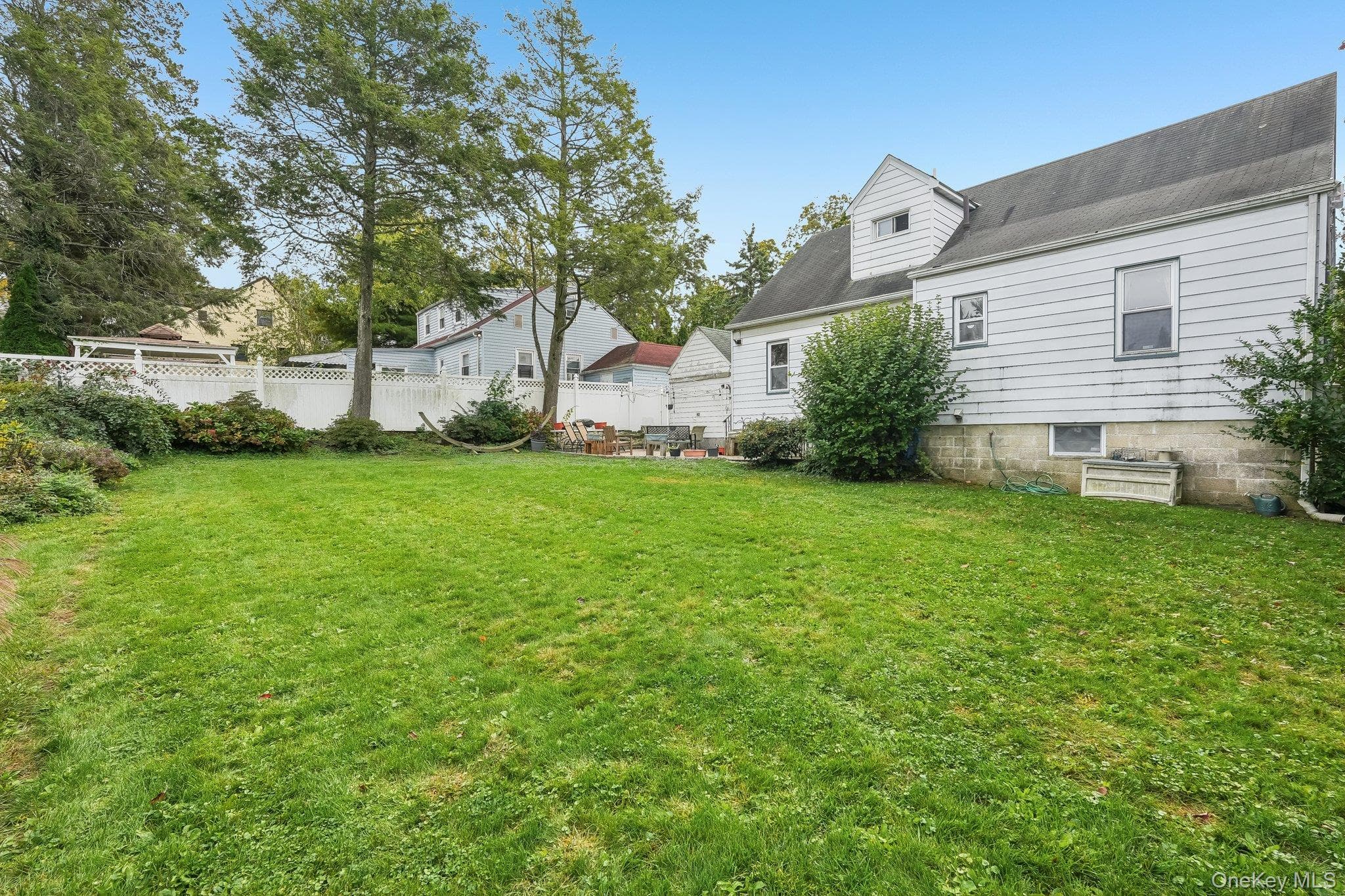 35 Holbrook Avenue thumbnail 34