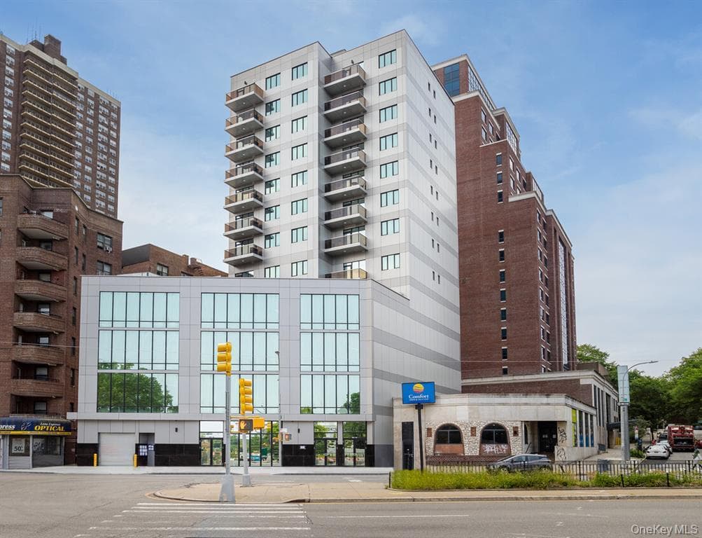 124-28 Queens Boulevard Unit: M1, Kew Gardens