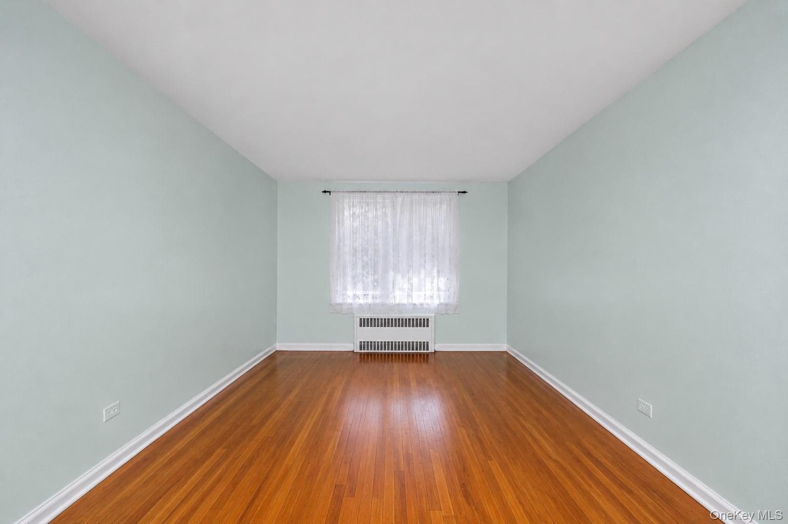 83-85 Woodhaven Boulevard Unit: 3R thumbnail 2