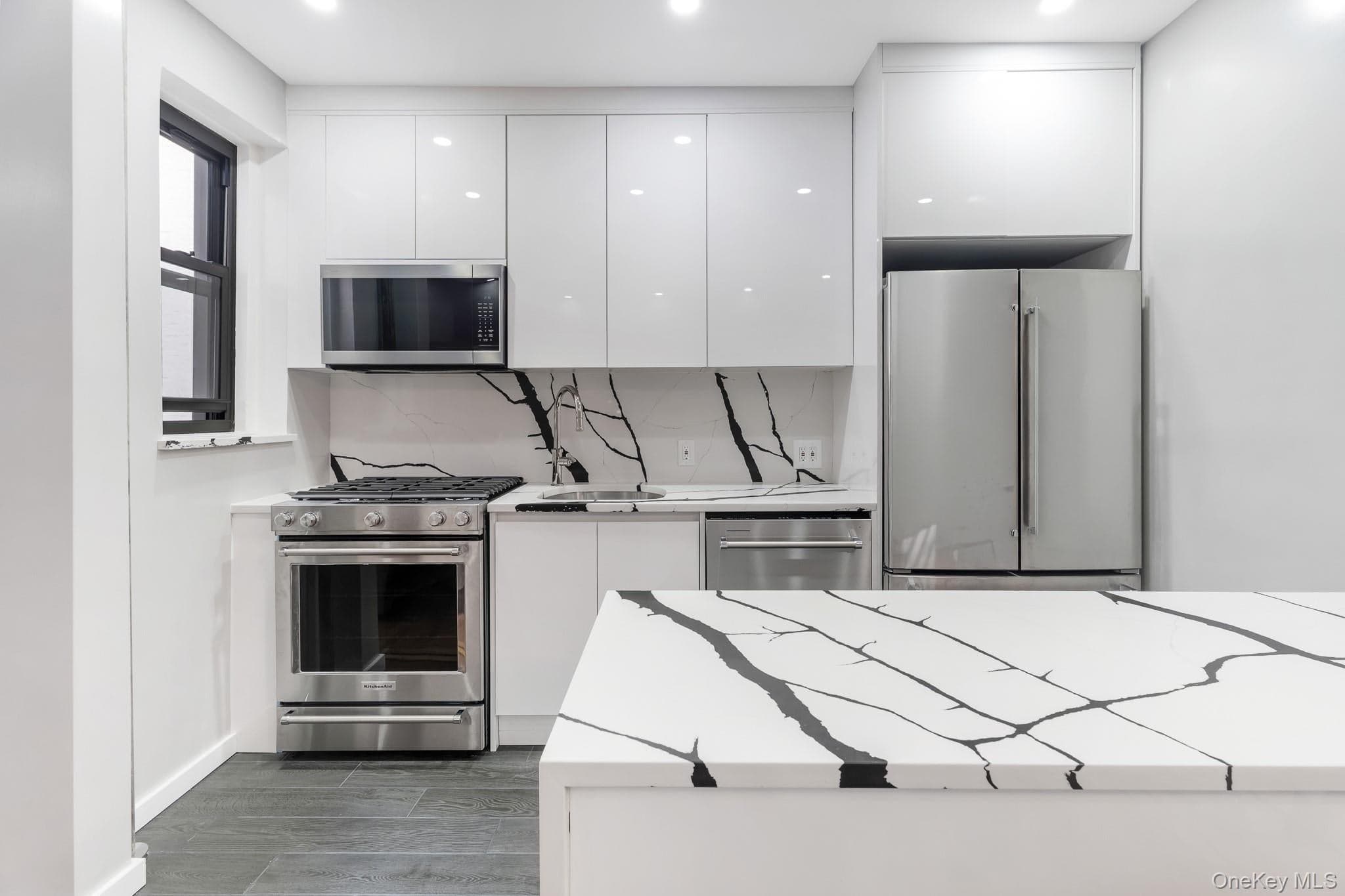 7119 Shore Road Unit: 2C thumbnail 3