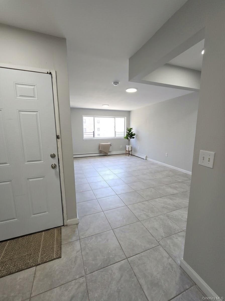 875 Cauldwell Avenue thumbnail 12