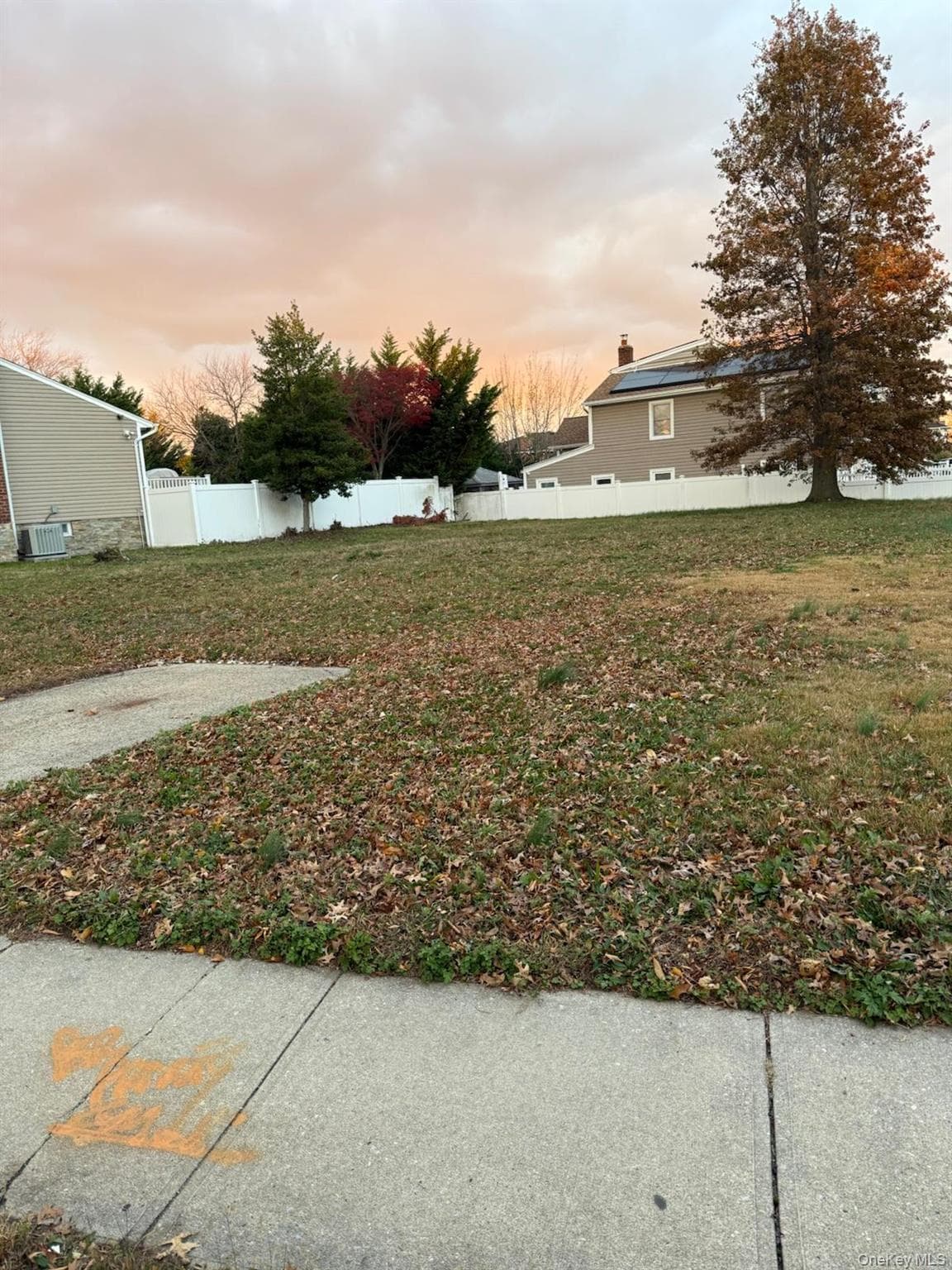 3051 Grand Avenue thumbnail 2