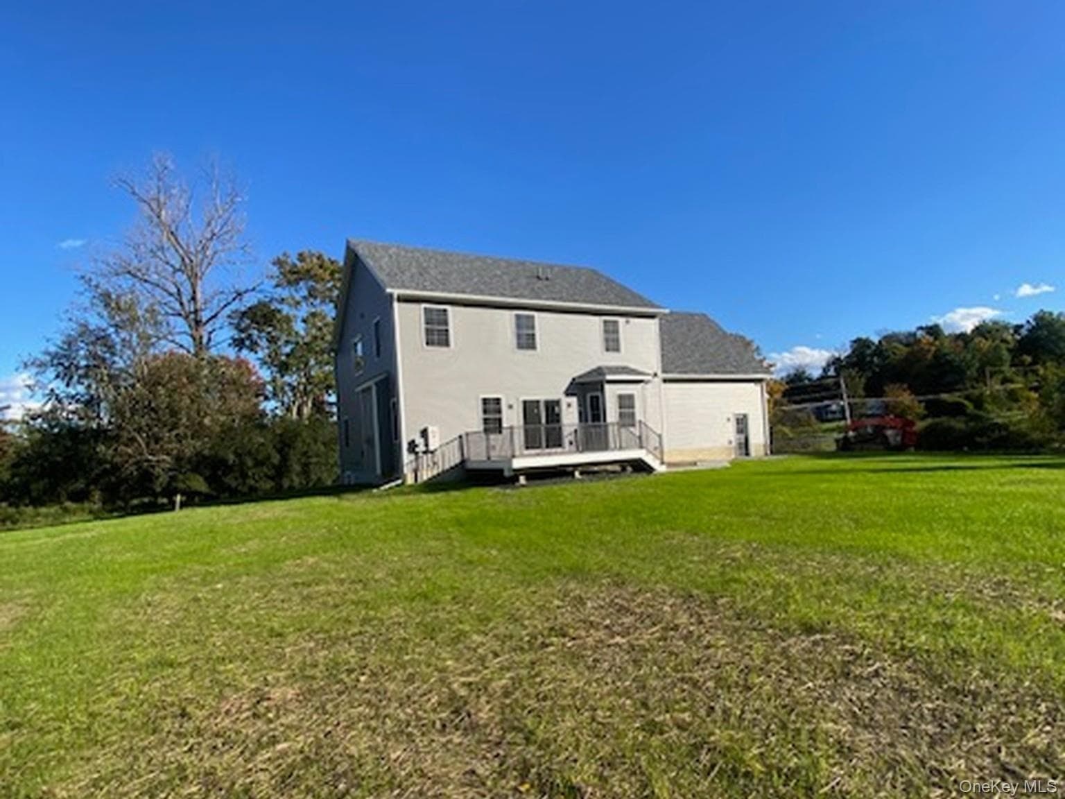 175 Mulford Road thumbnail 4