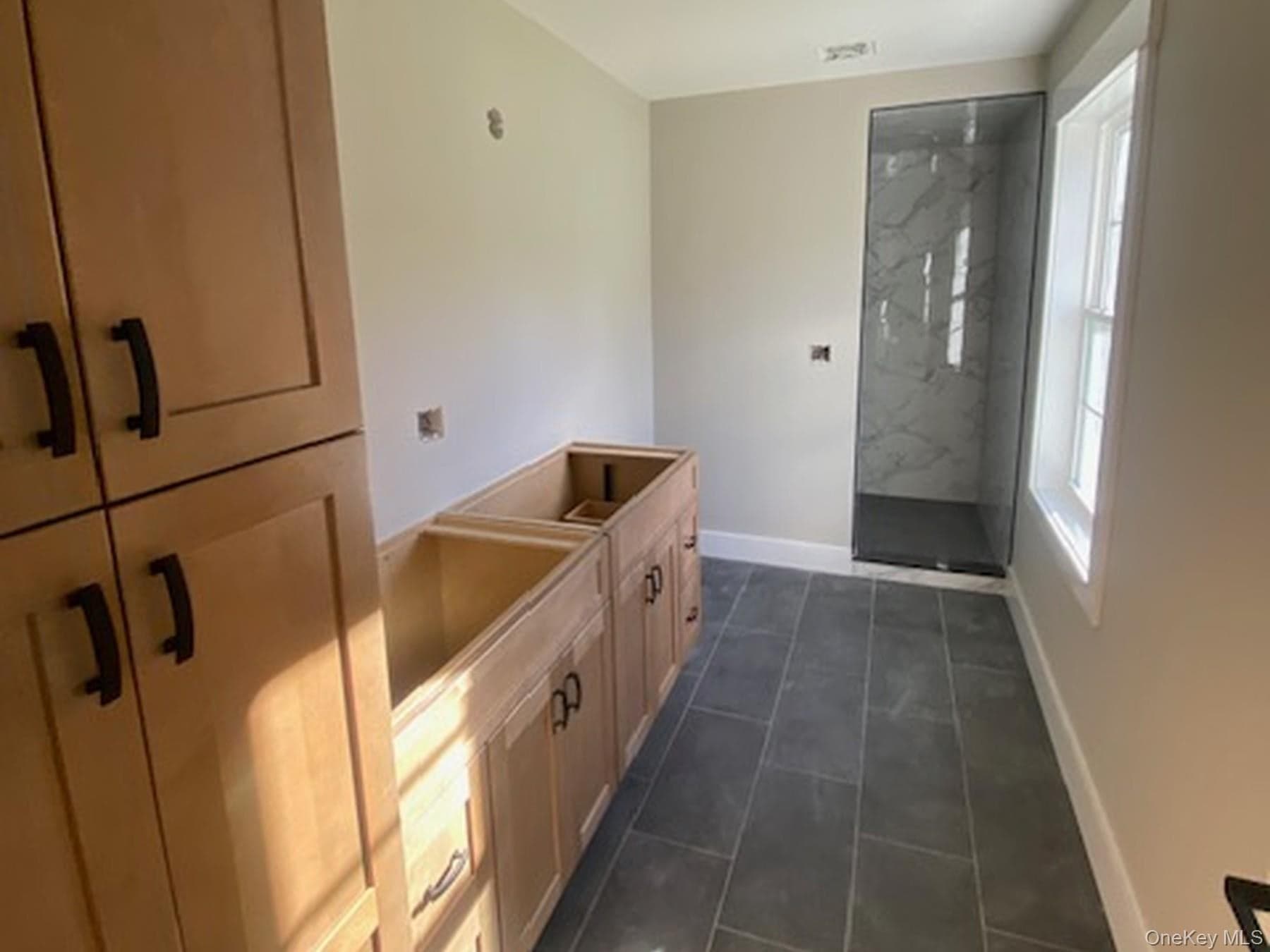 175 Mulford Road thumbnail 15