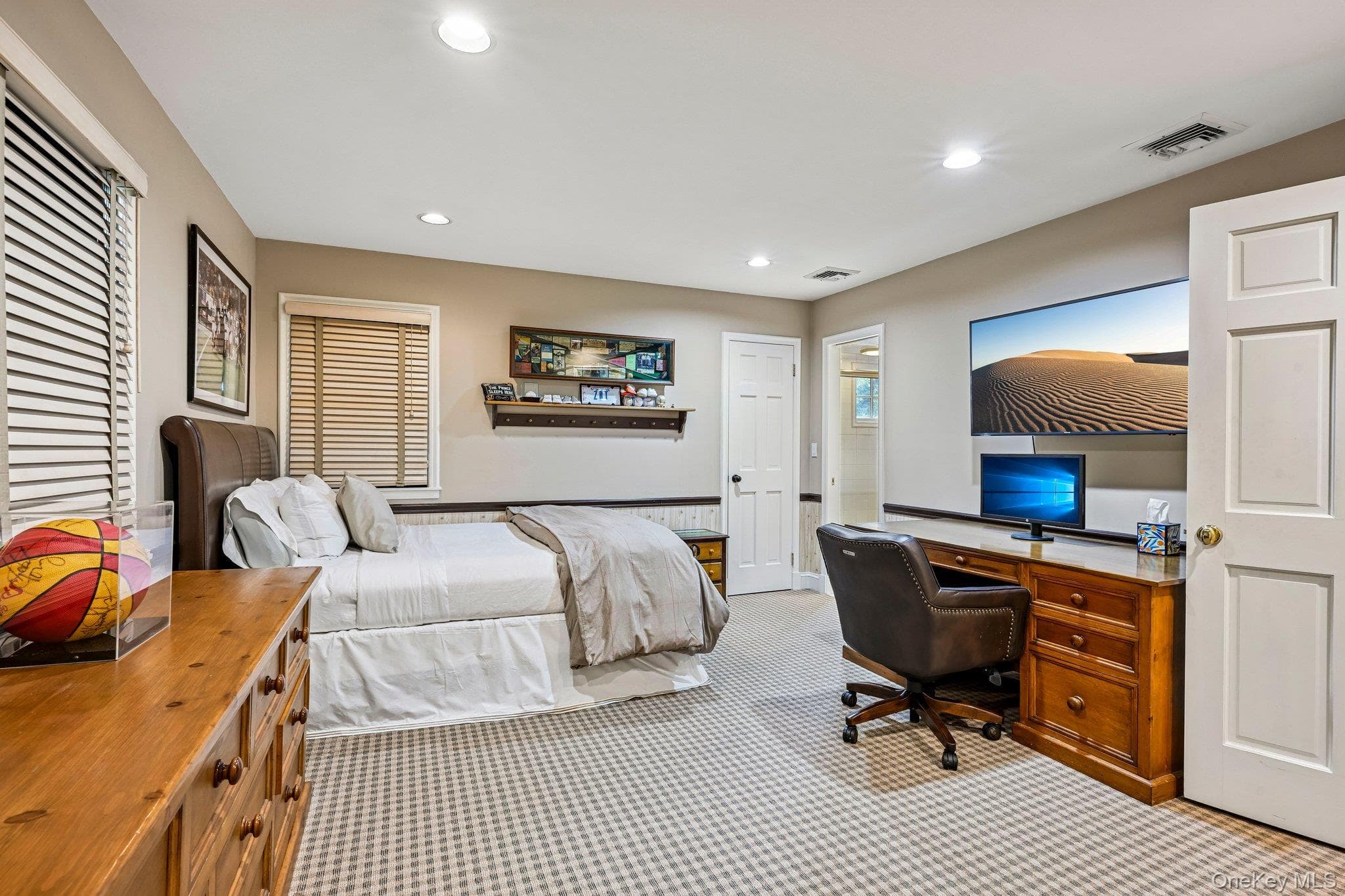 238 Cedar Avenue thumbnail 35
