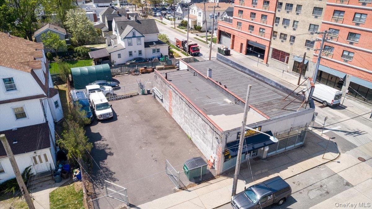 20-22 Brooklyn Avenue thumbnail 14
