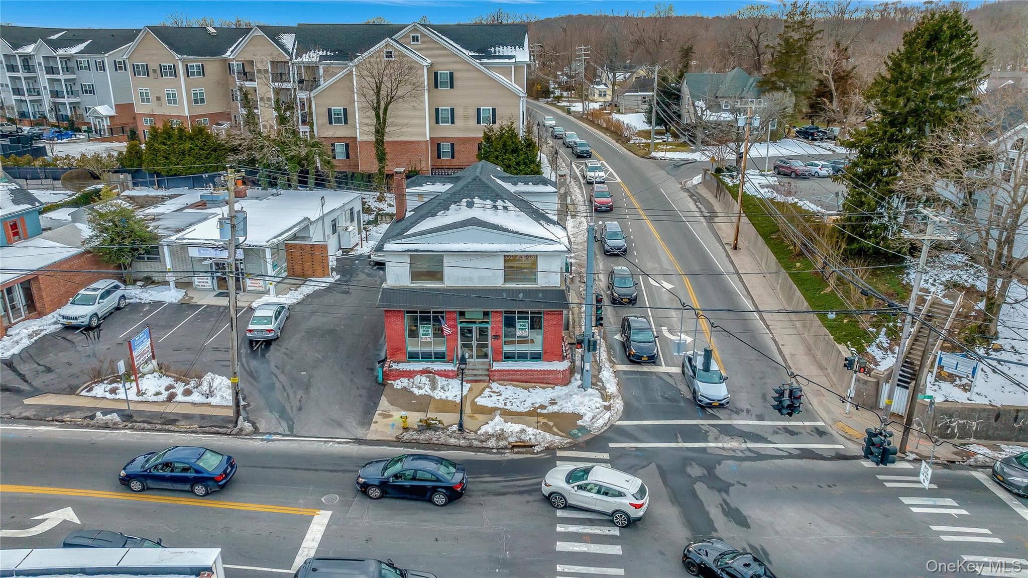 1500 Main Street thumbnail 2