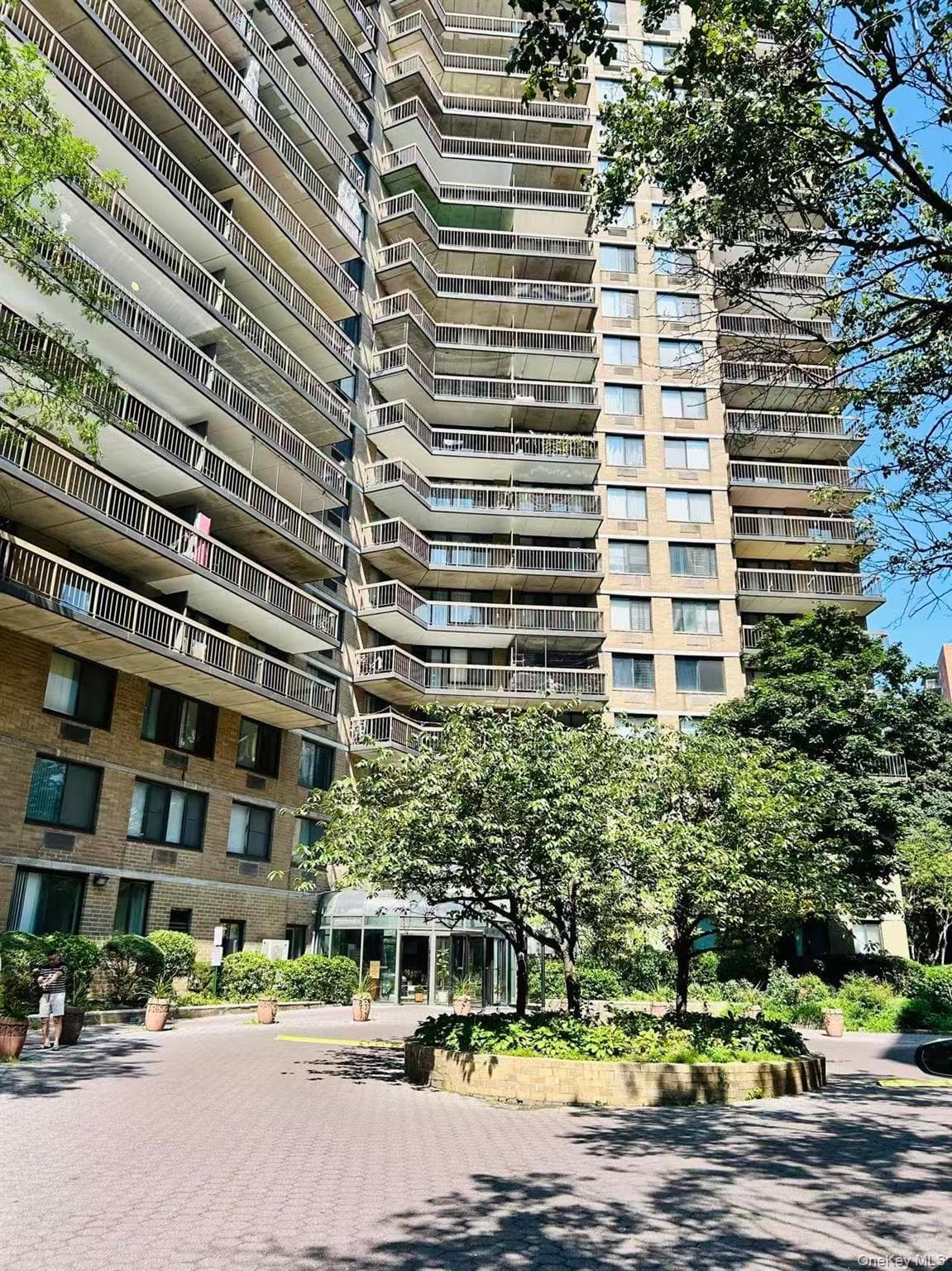 138-35 Elder Avenue Unit: #9DA, Flushing