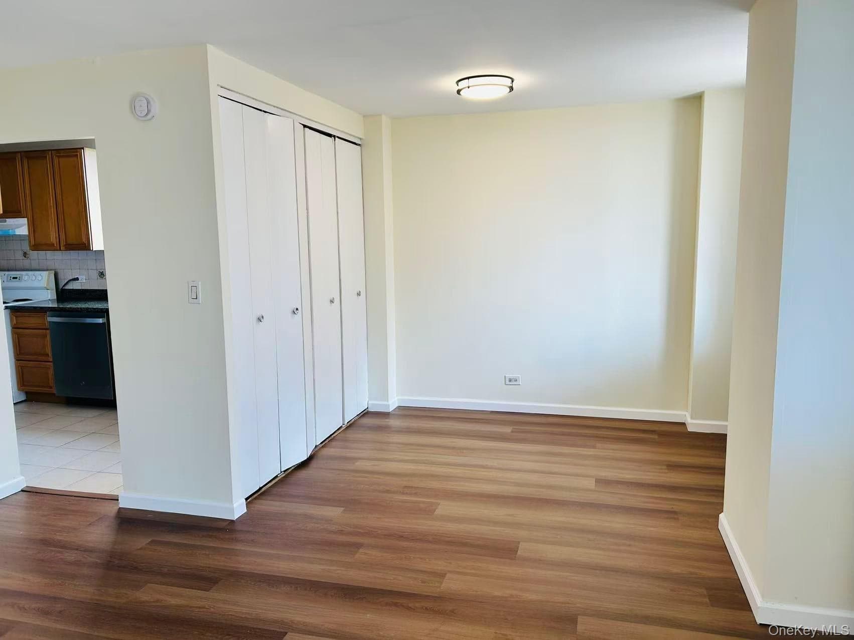 138-35 Elder Avenue Unit: #9DA thumbnail 4