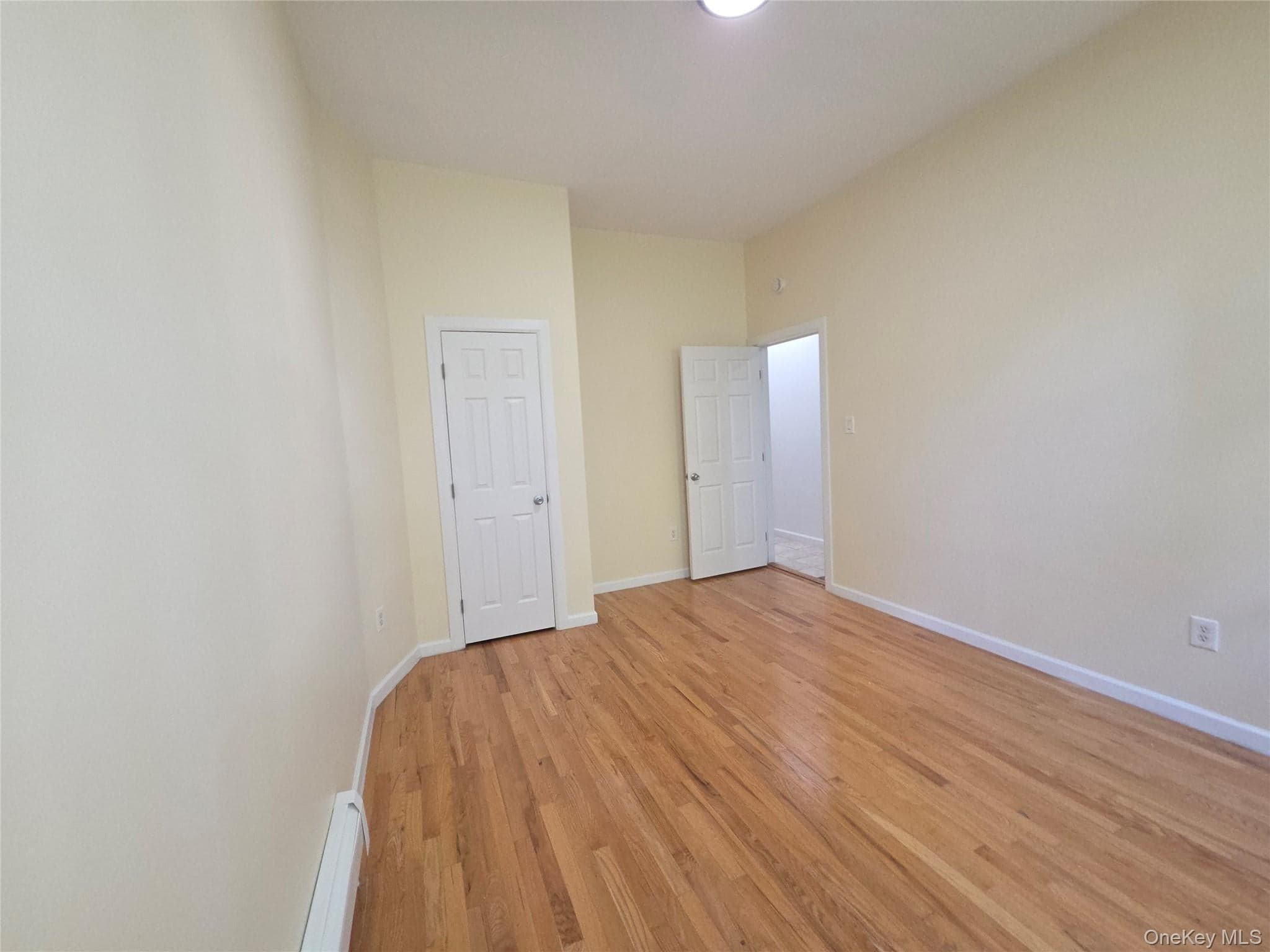 784 Cauldwell Avenue thumbnail 7