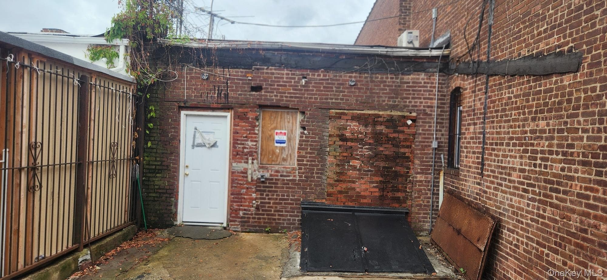 11903 Sutphin Boulevard thumbnail 2