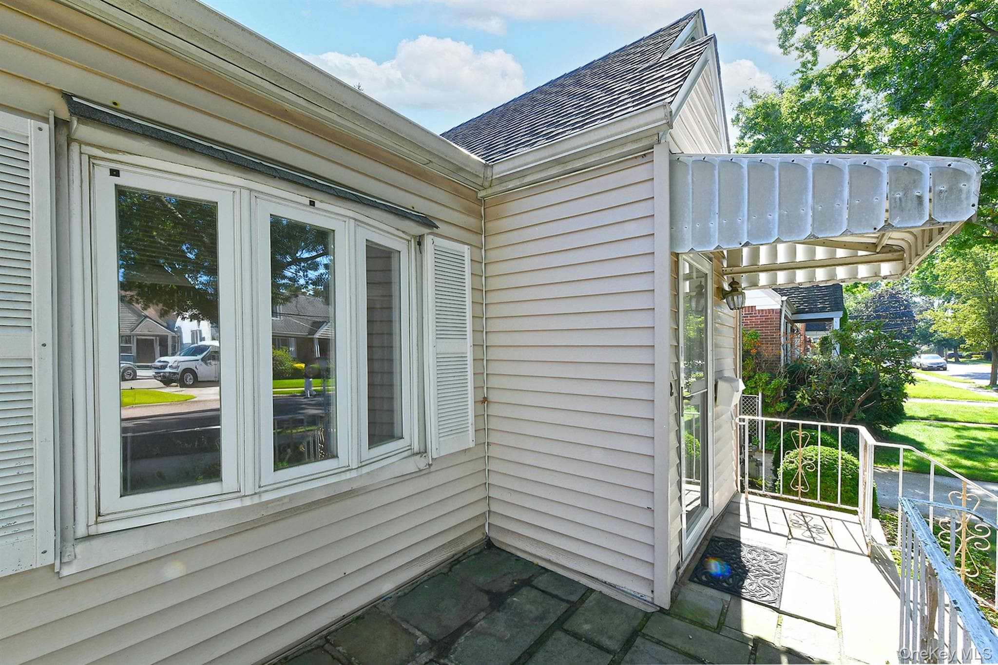12 Hull Avenue thumbnail 5