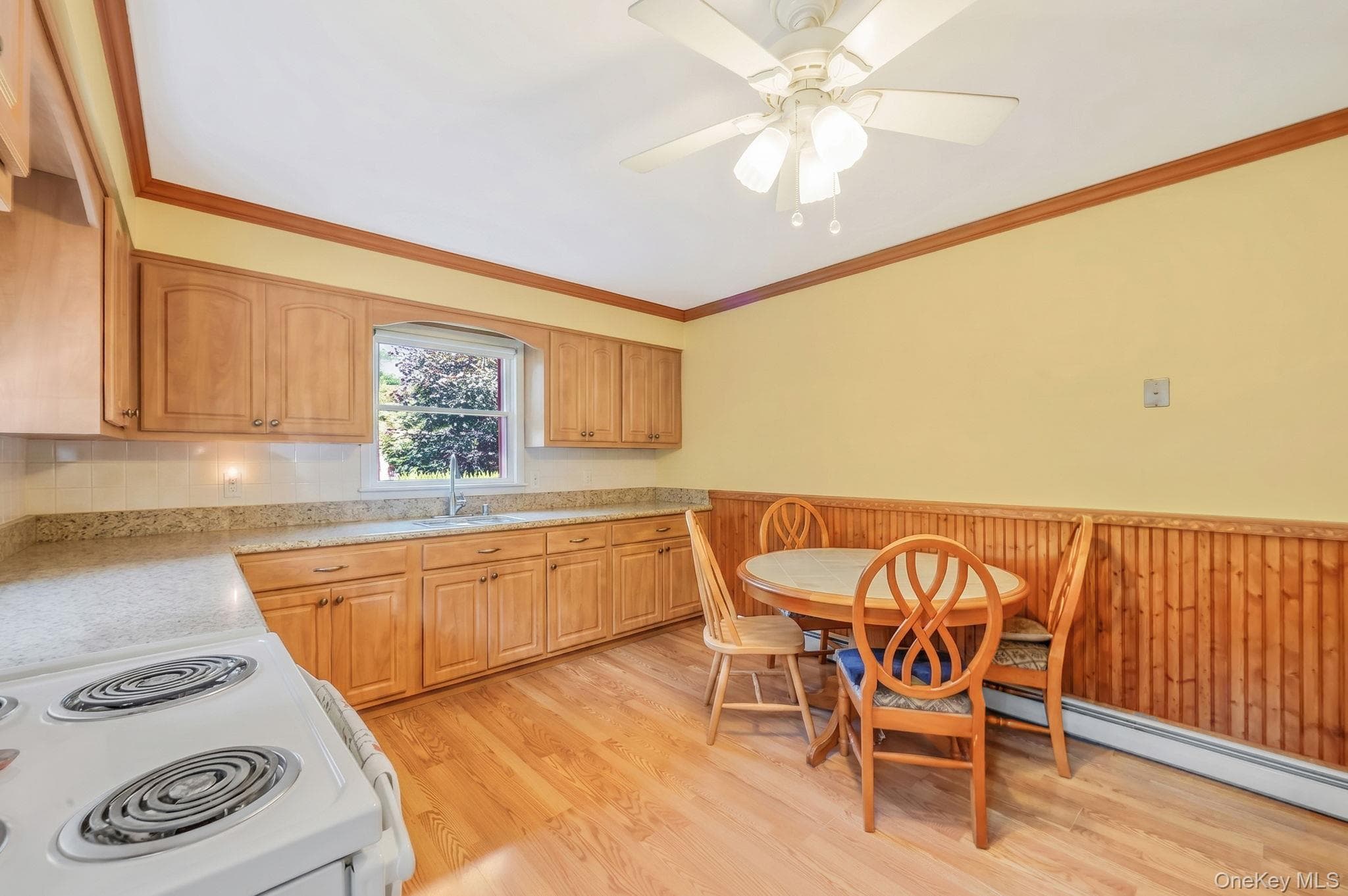 24 Oakcrest Avenue thumbnail 6