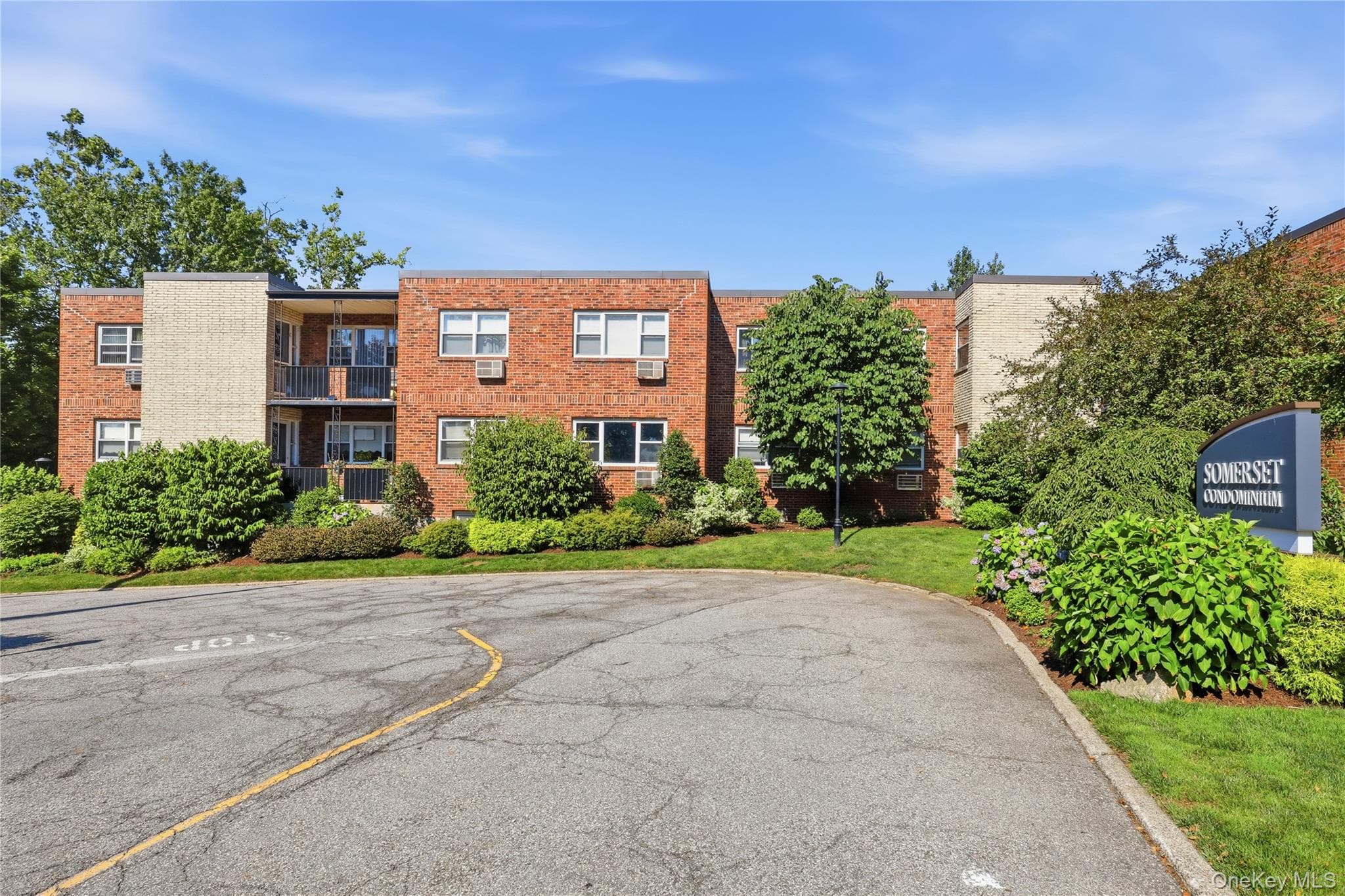 152 B N Broadway Unit: 2E thumbnail 17