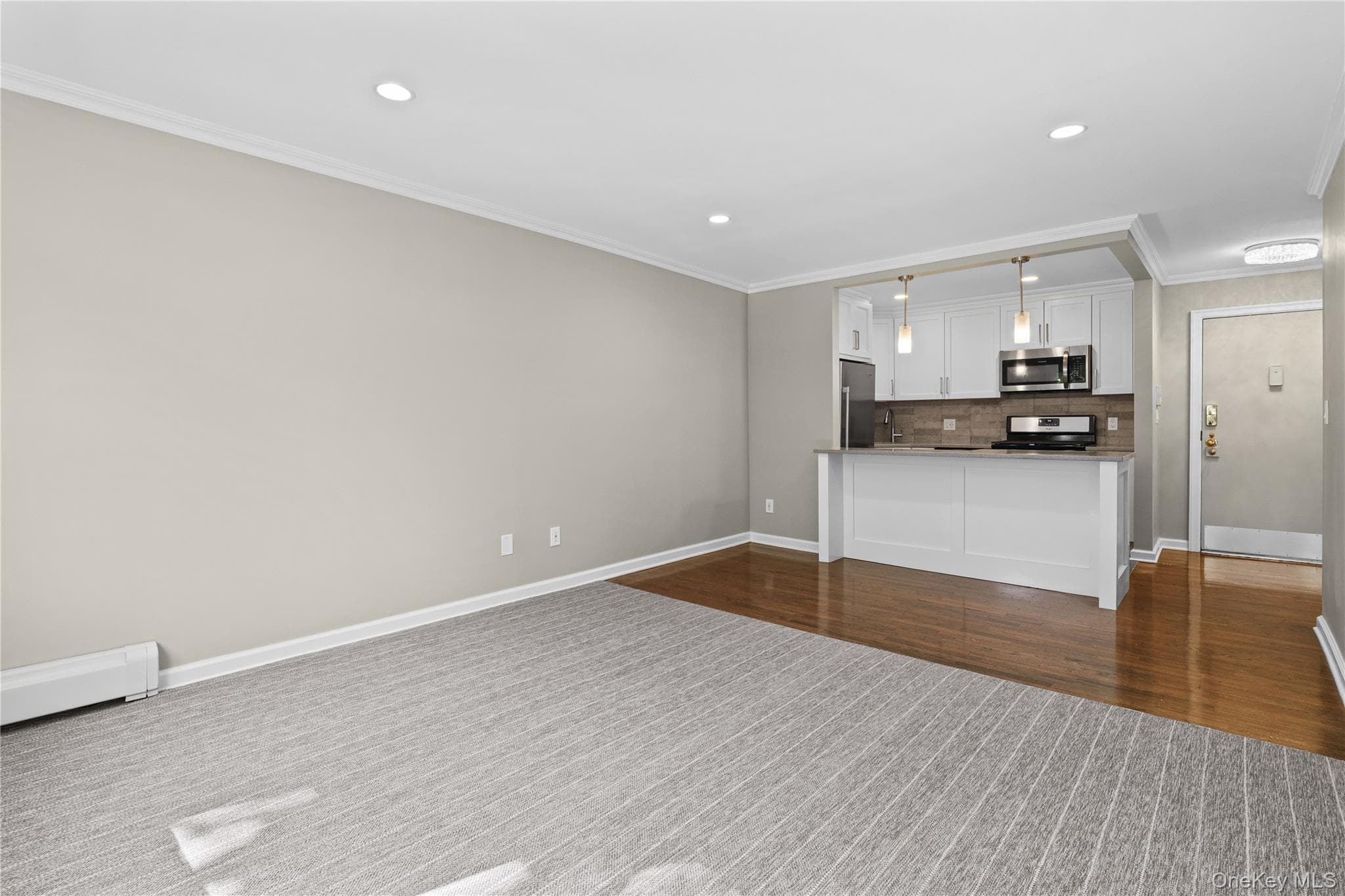 152 B N Broadway Unit: 2E thumbnail 7