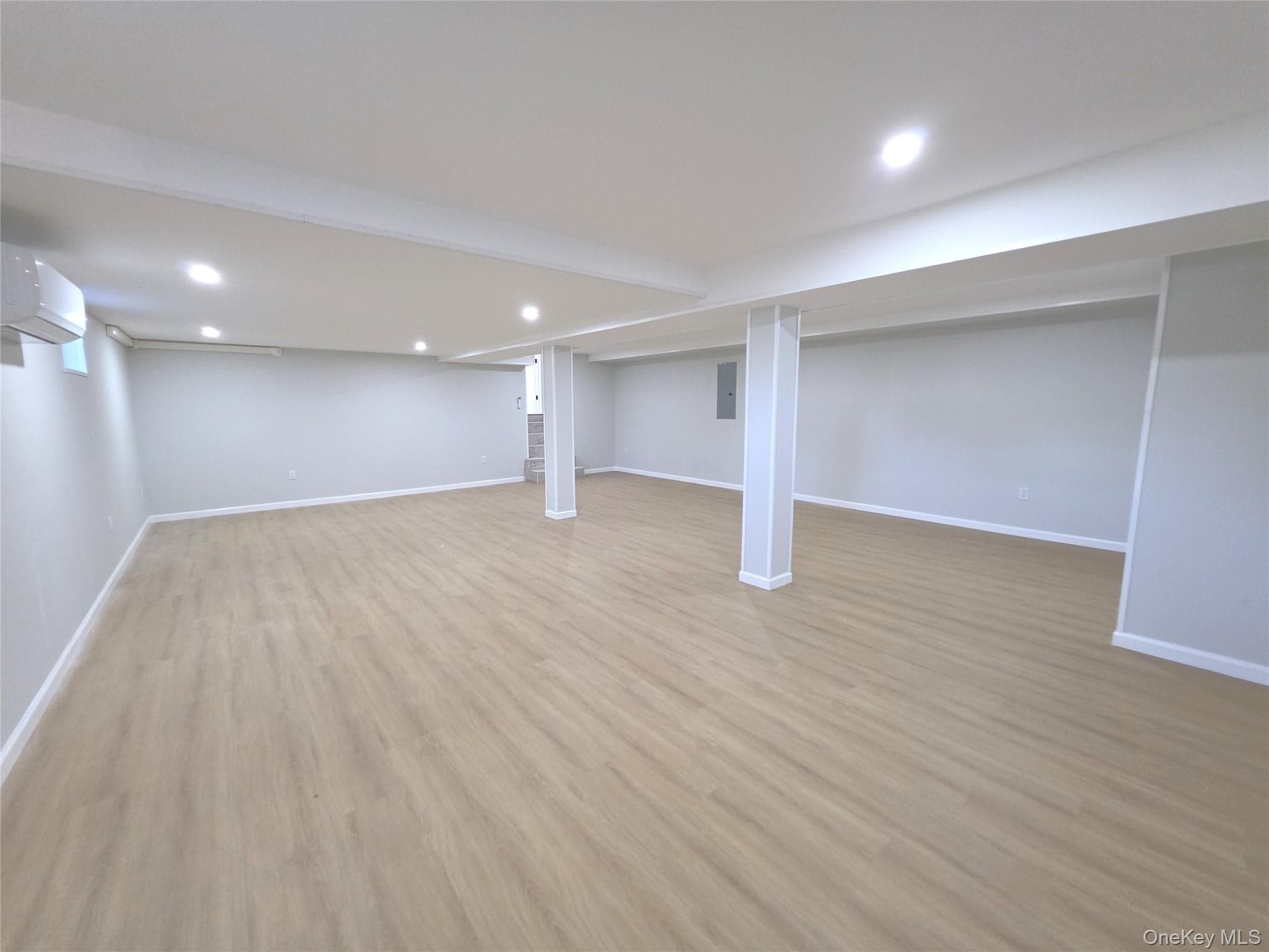 2488 Howard Road thumbnail 16