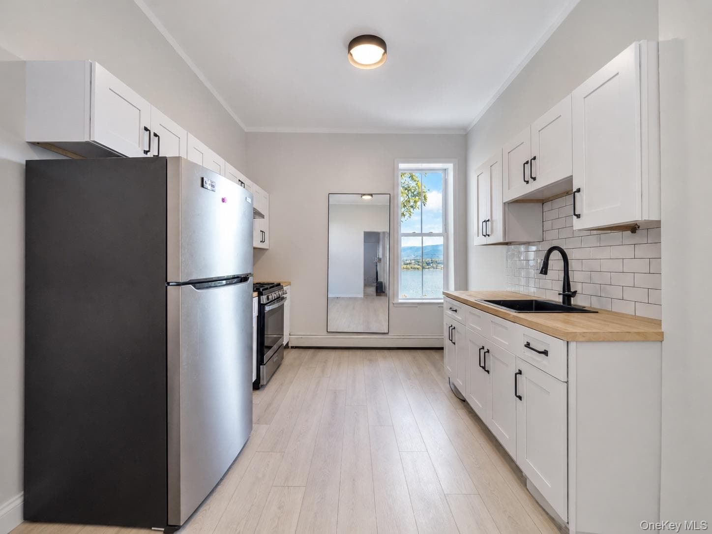 226 Montgomery Street thumbnail 22