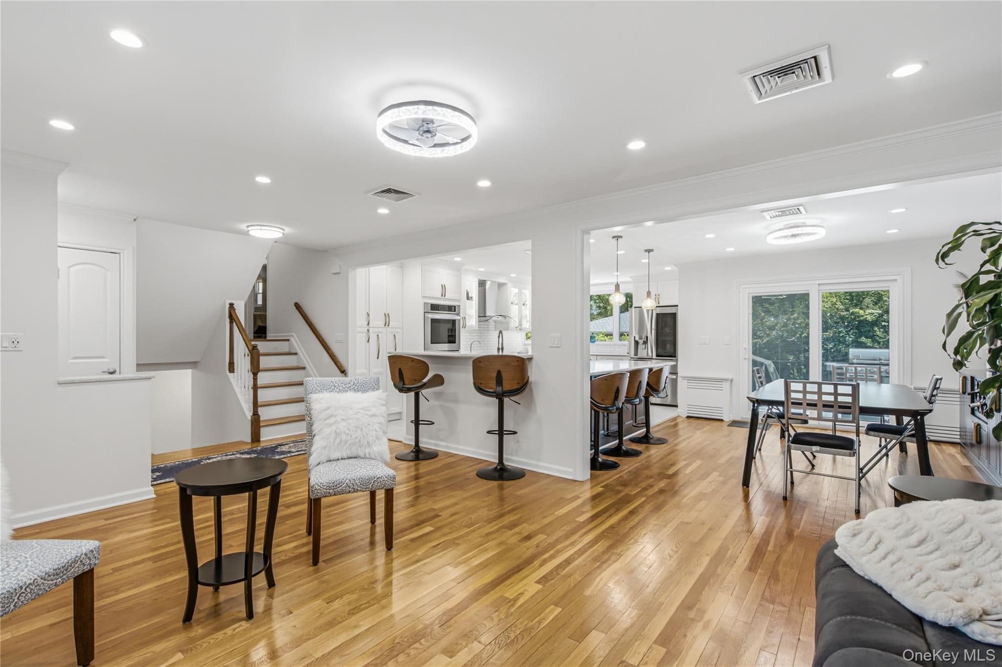 186 N Stratford thumbnail 6