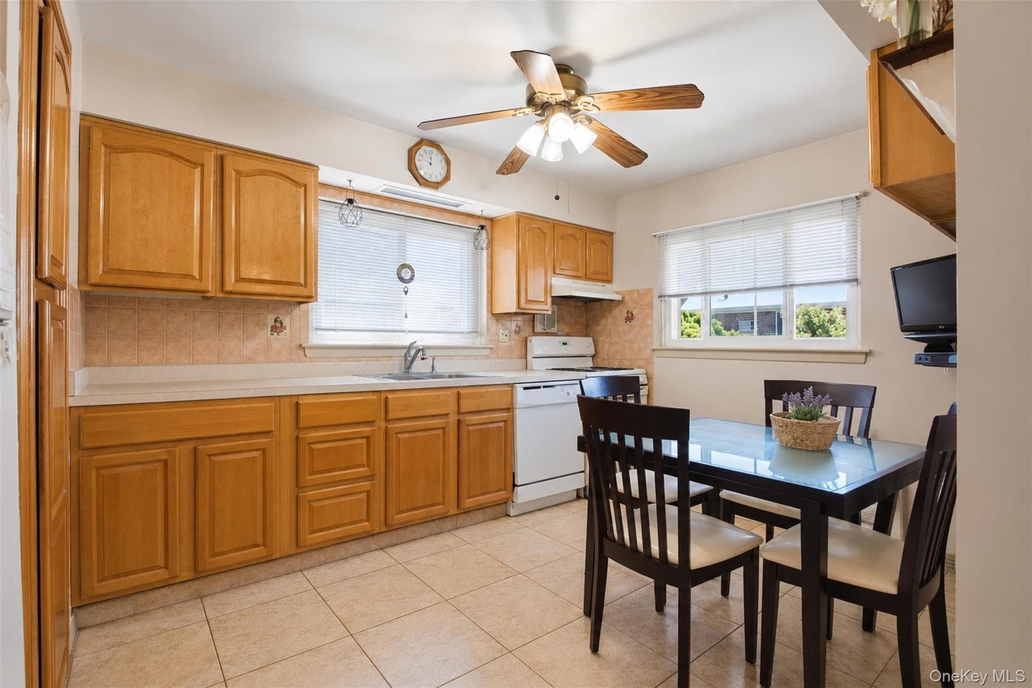 1610 Astor Avenue thumbnail 33