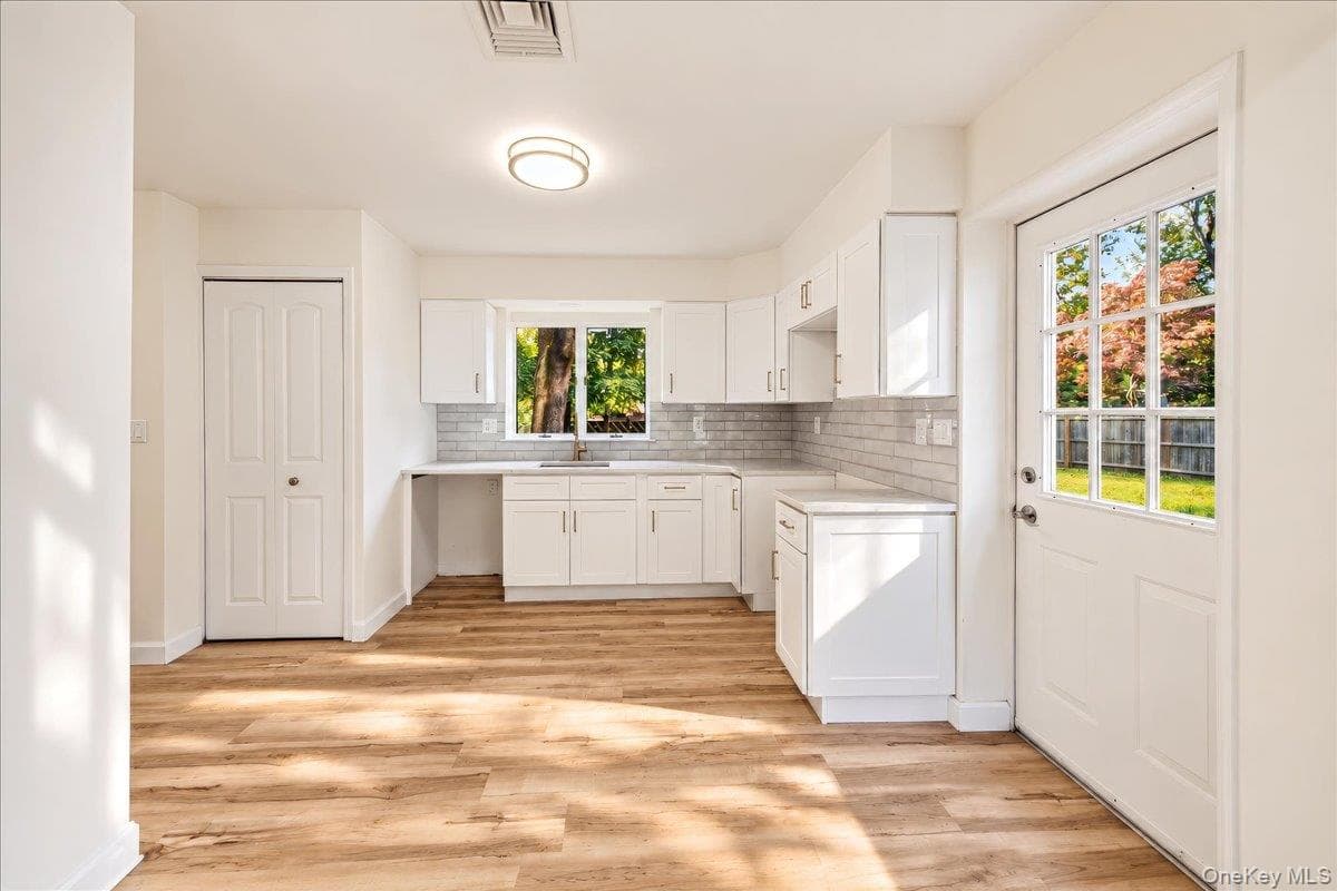 15 Patricia Avenue thumbnail 16
