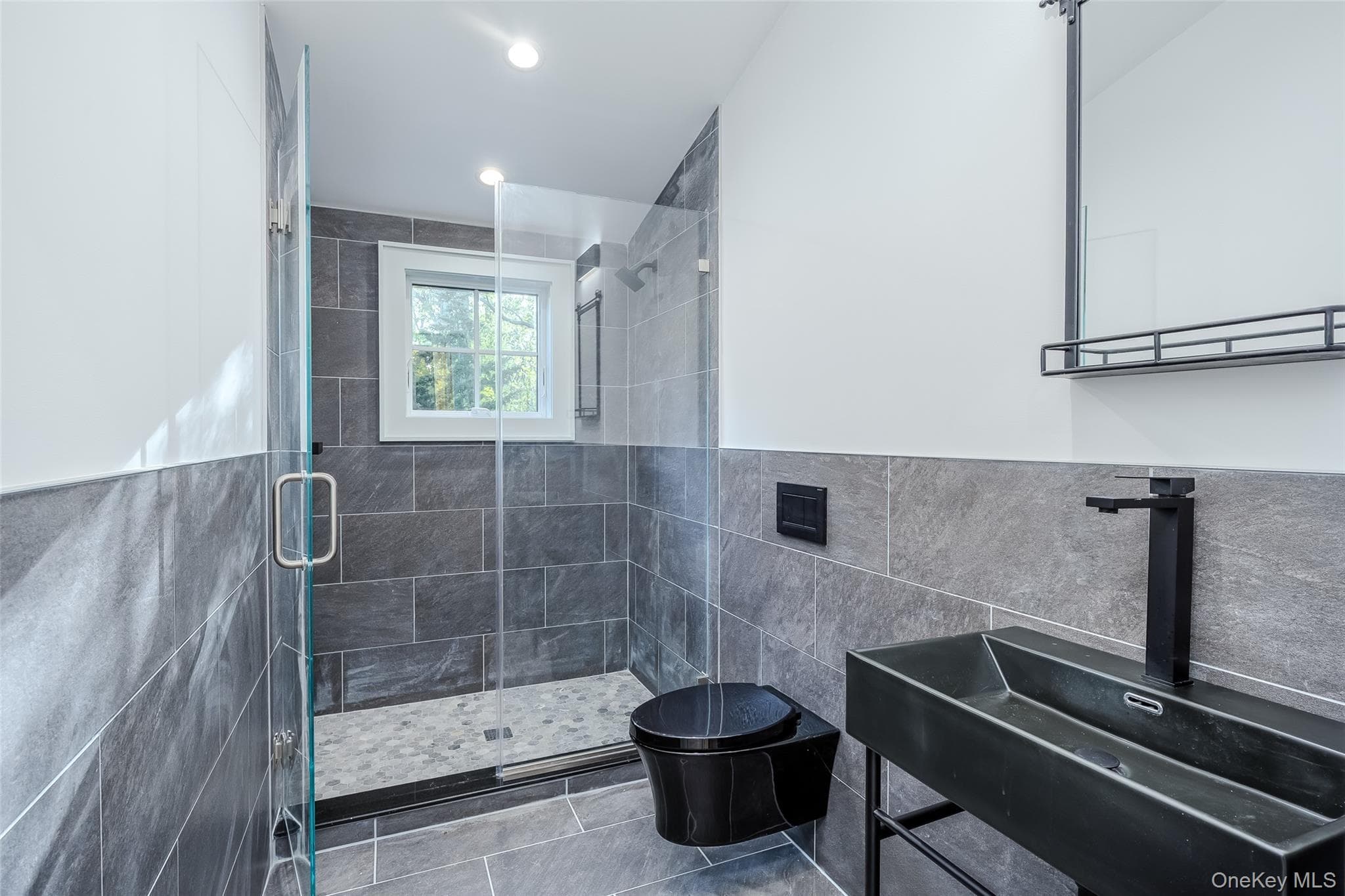 141A N Ferry Road thumbnail 40