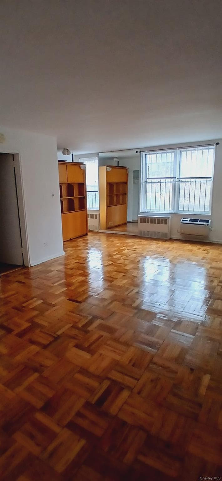 50-15 39th Street Unit: 1G thumbnail 3