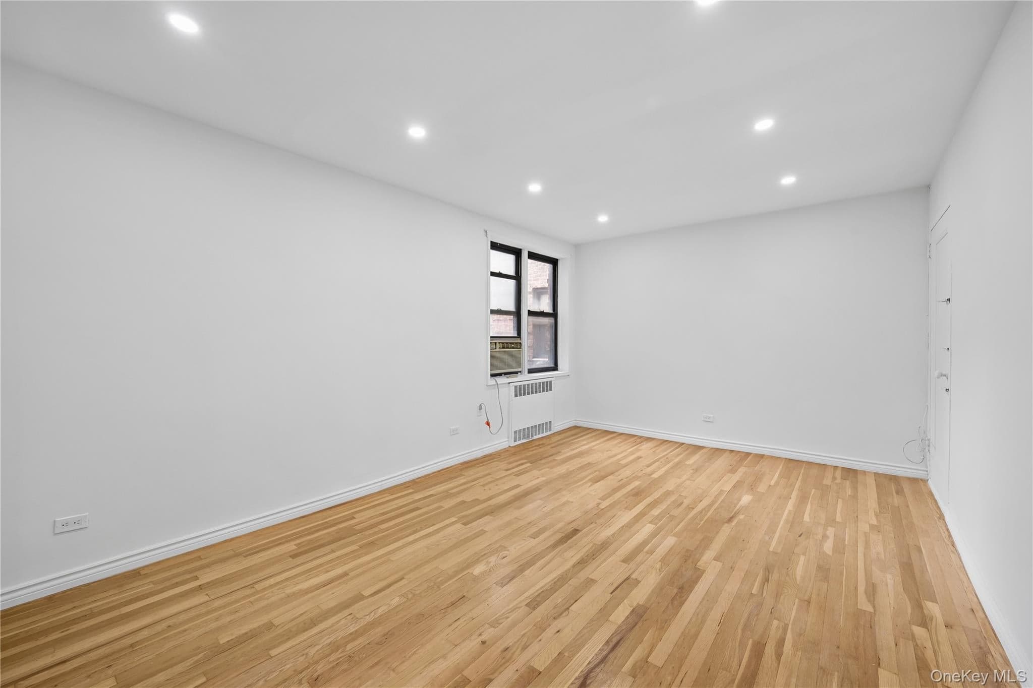 99-63 66th Avenue Unit: C2 thumbnail 8