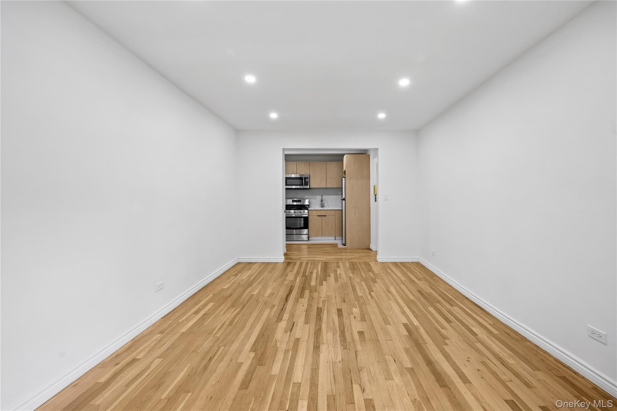 99-63 66th Avenue Unit: C2 thumbnail 9