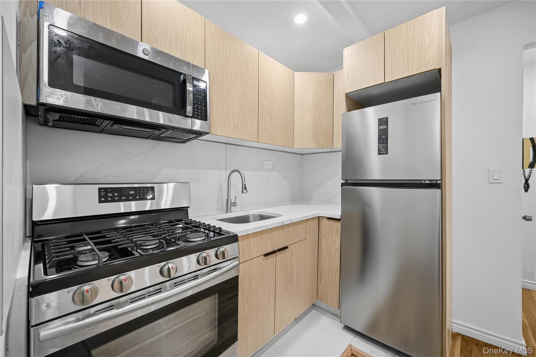 99-63 66th Avenue Unit: C2 thumbnail 13