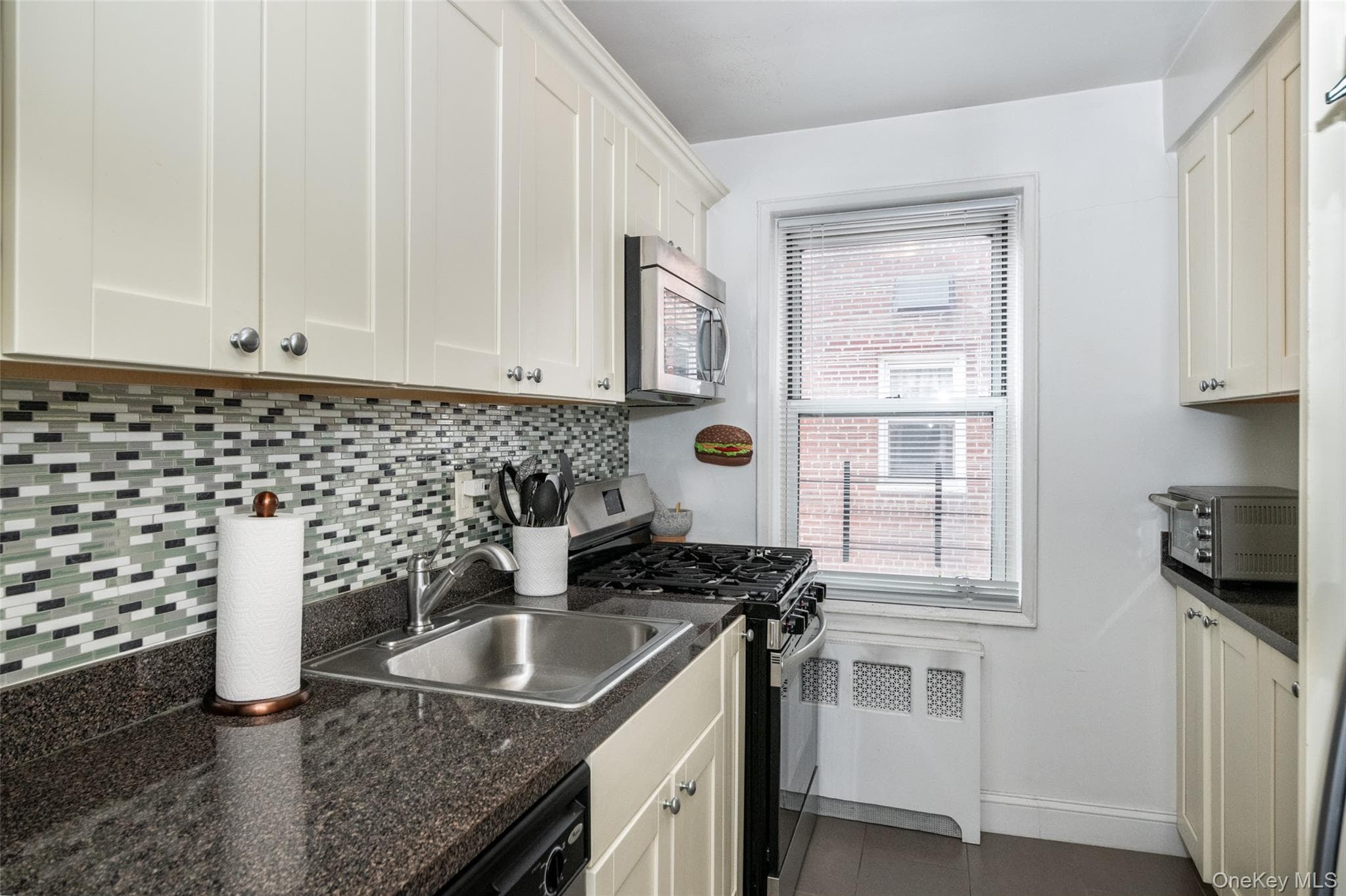 60 Locust Avenue Unit: A-609 thumbnail 17