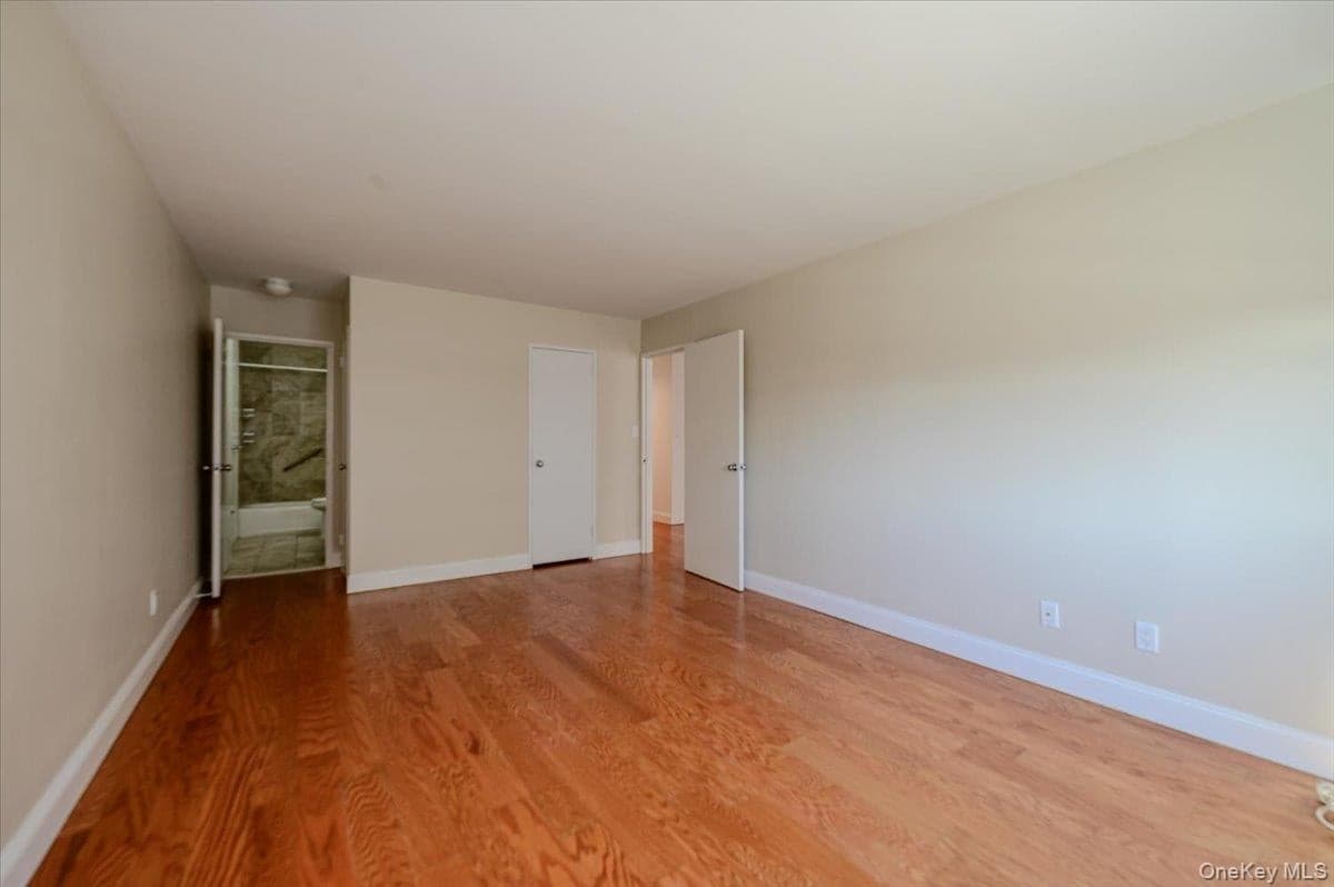 360 Shore Road Unit: 3B thumbnail 14