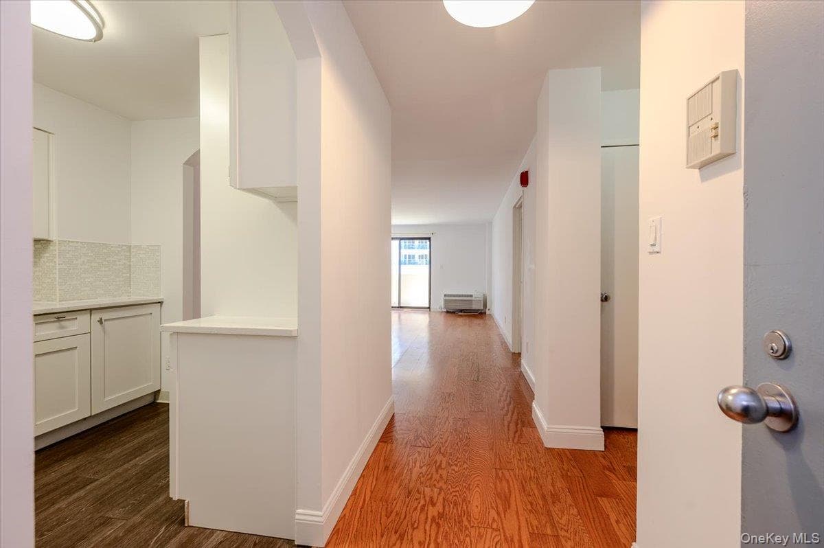 360 Shore Road Unit: 3B thumbnail 6