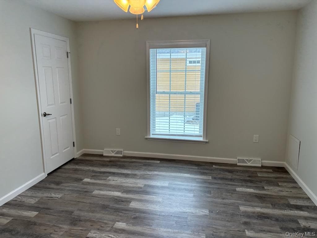1661 Old Country Road Unit: 539 thumbnail 9